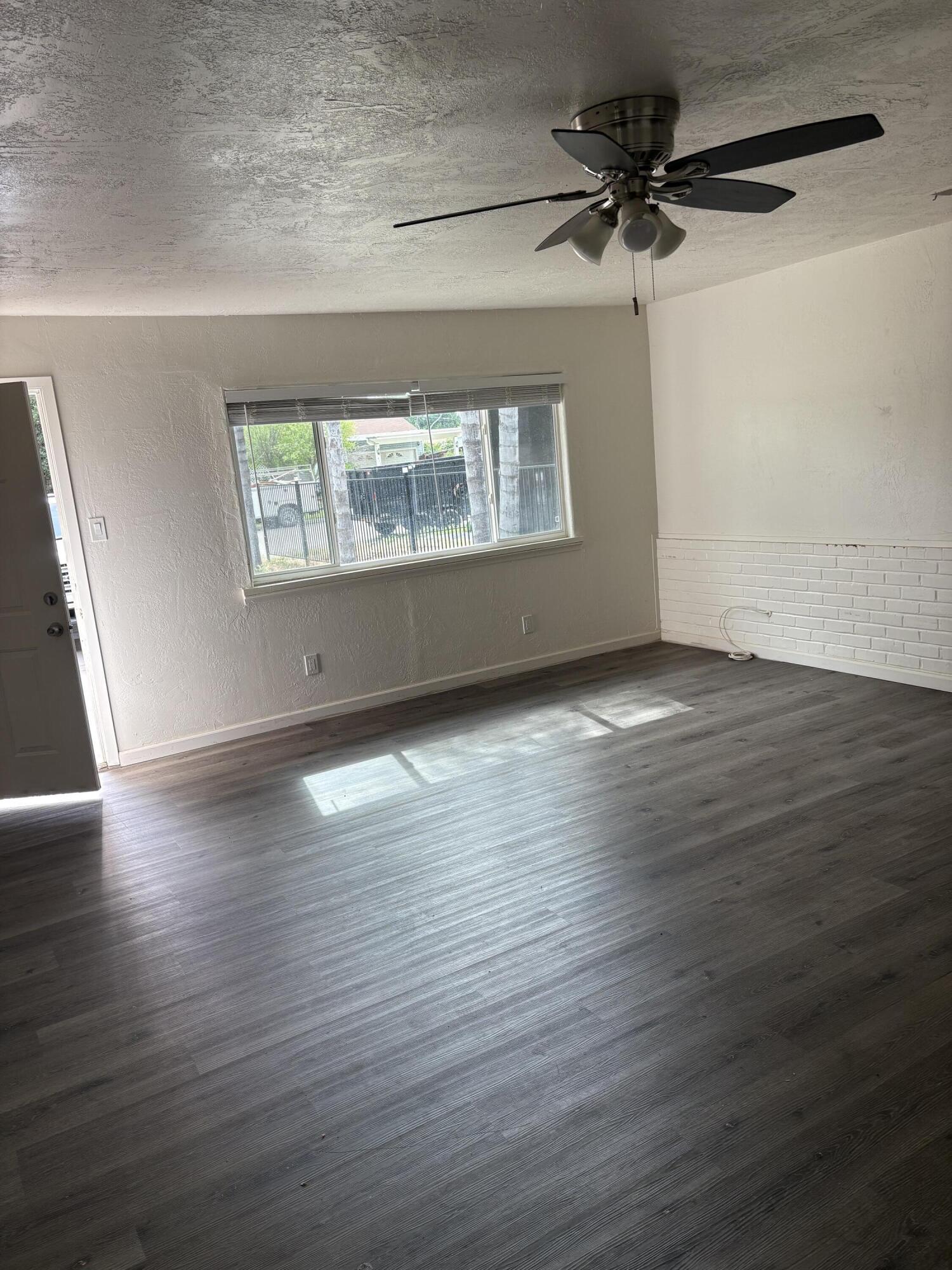 507 S Linda Vista St, Visalia, CA 93277