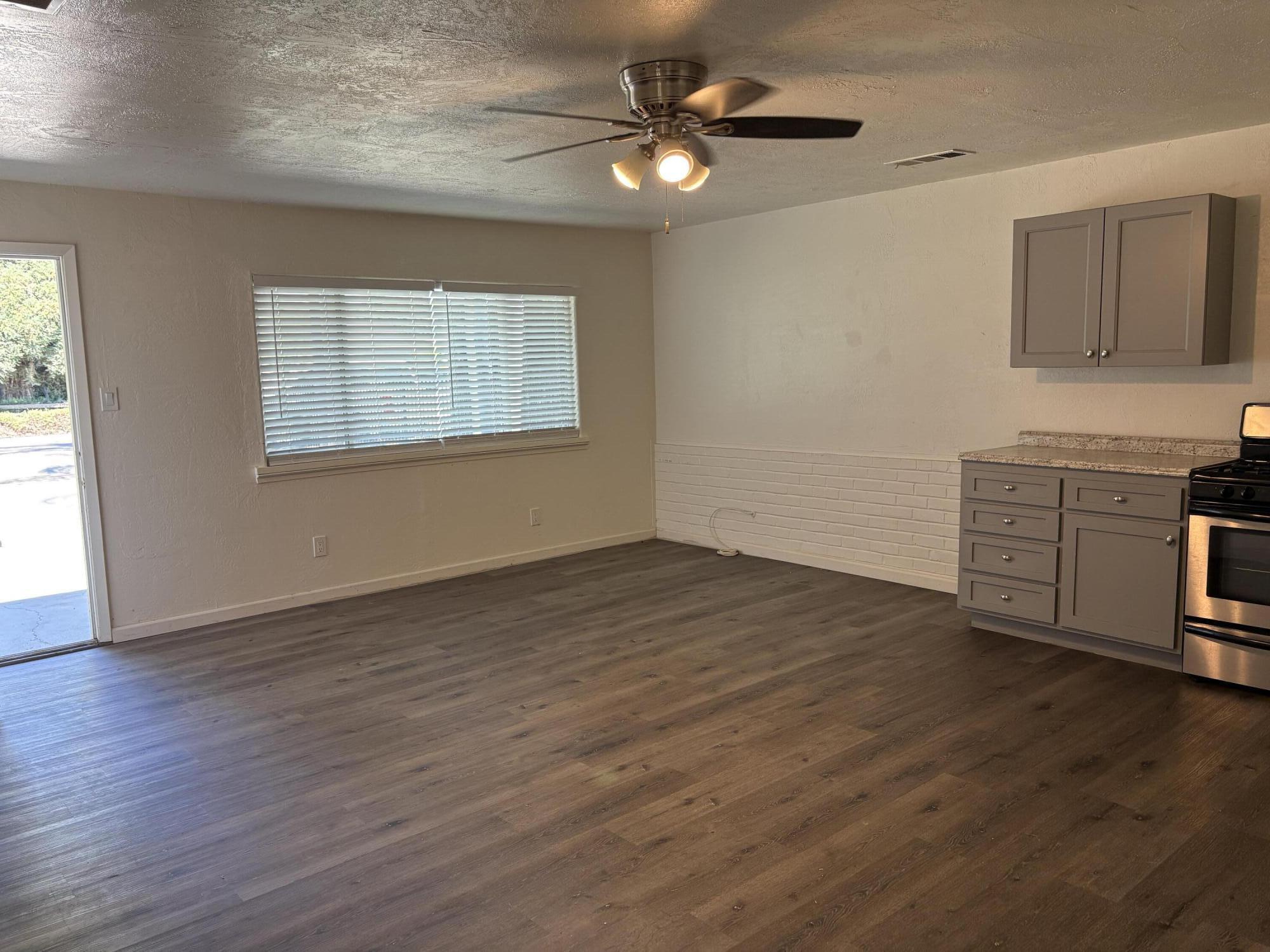 507 S Linda Vista St, Visalia, CA 93277