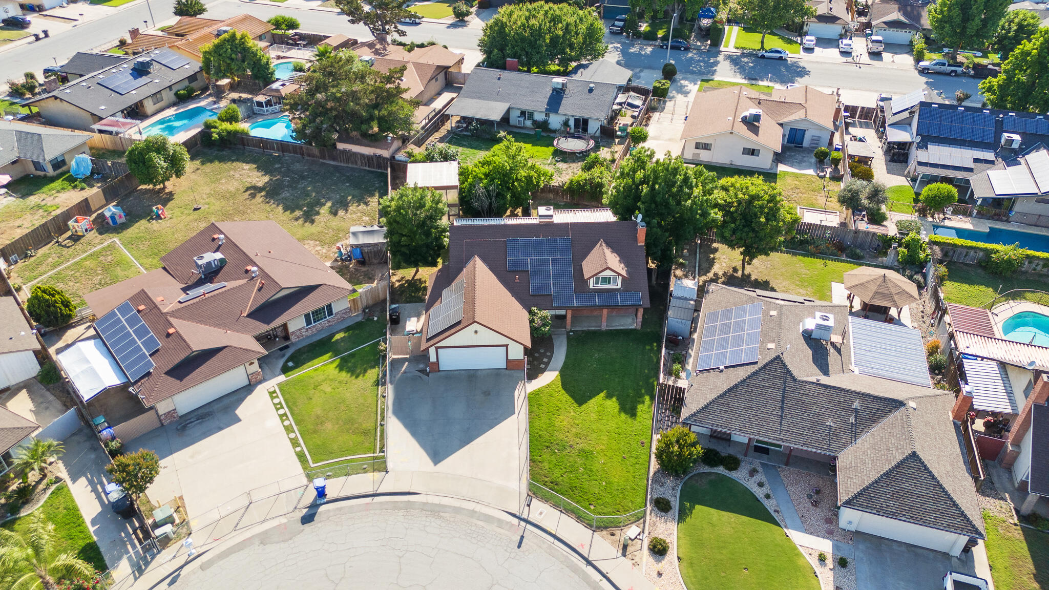 331 S Lotas St, Porterville, CA 93257