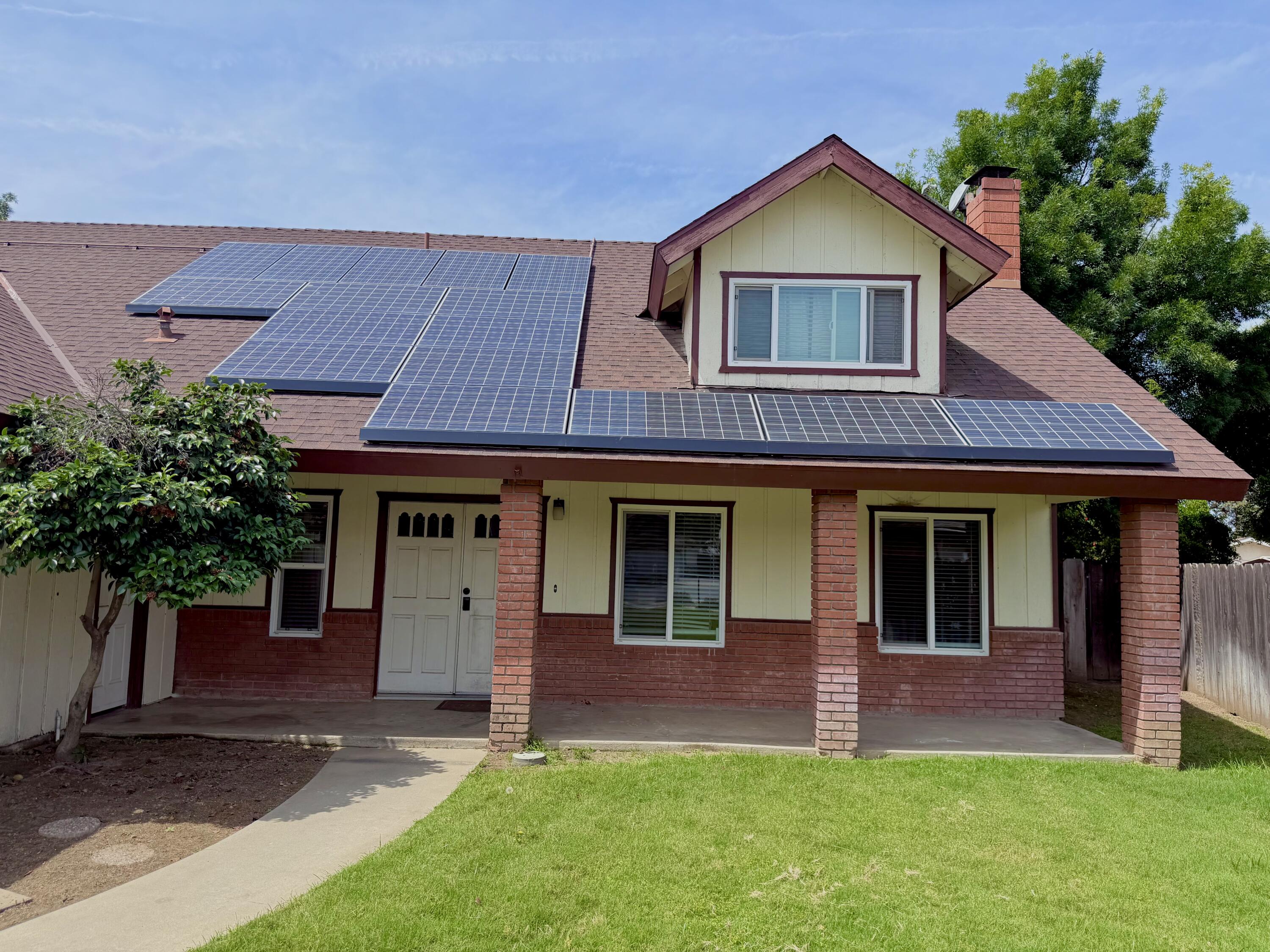 331 S Lotas St, Porterville, CA 93257