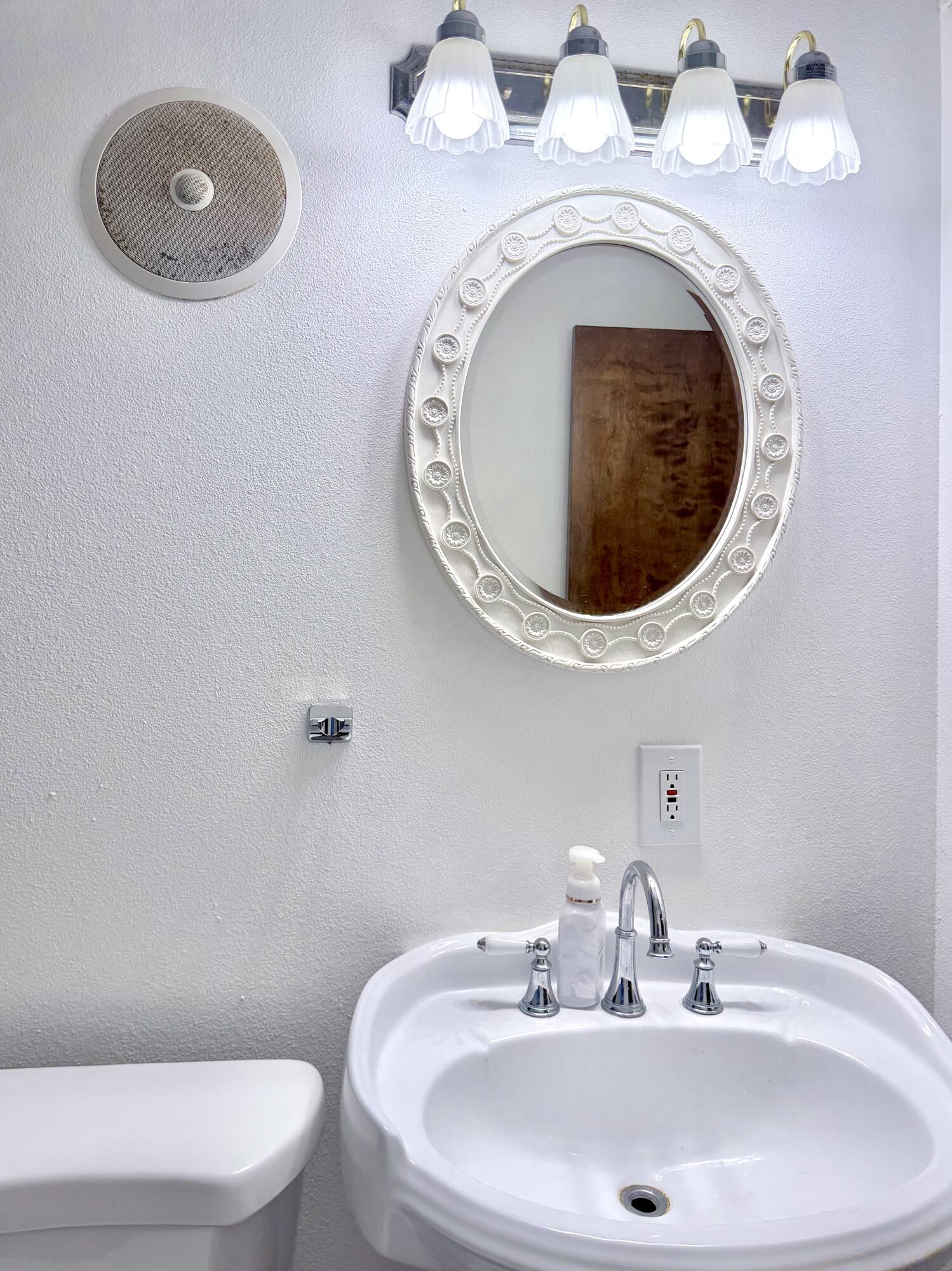 331 S Lotas St, Porterville, CA 93257