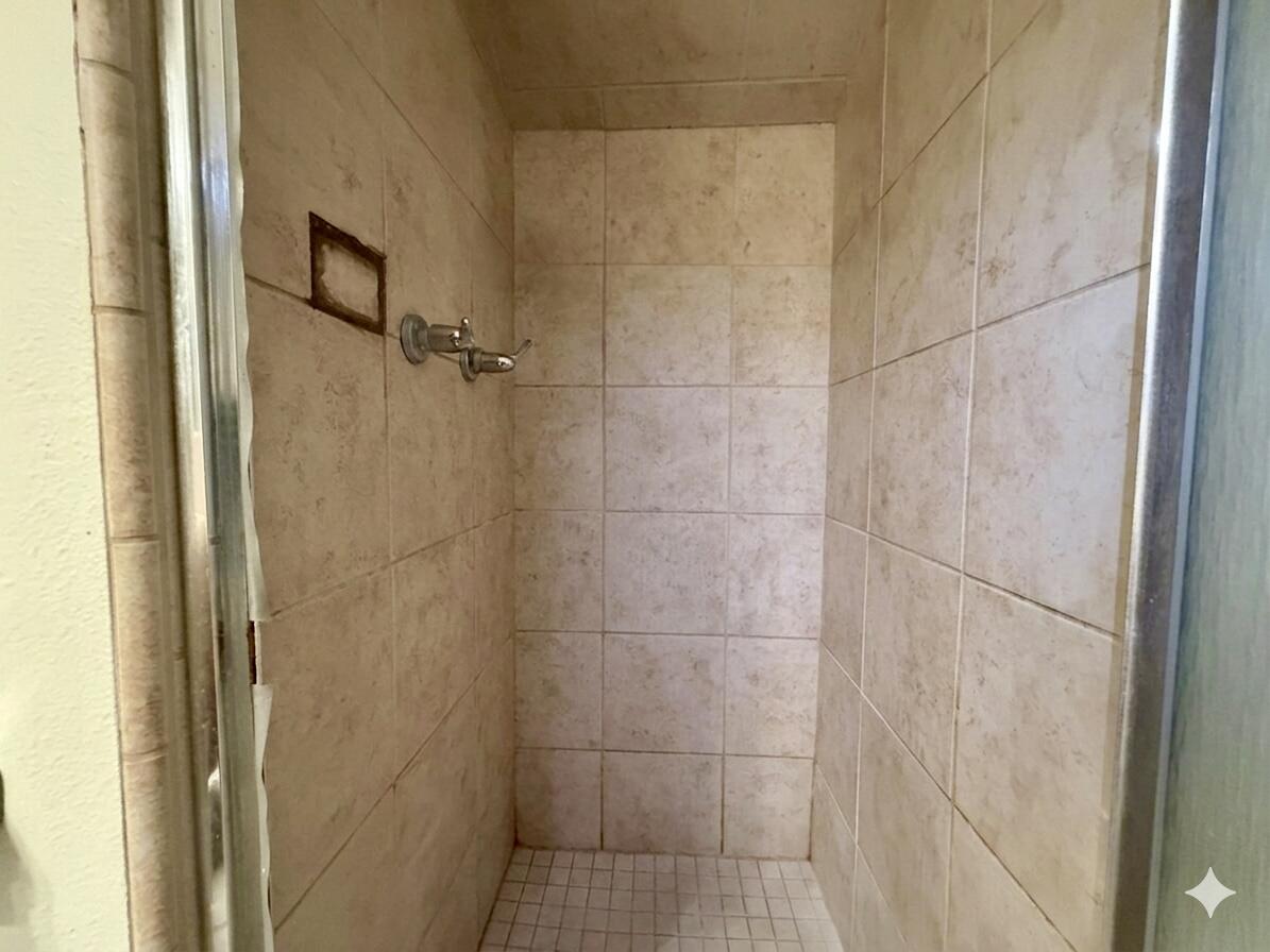 331 S Lotas St, Porterville, CA 93257