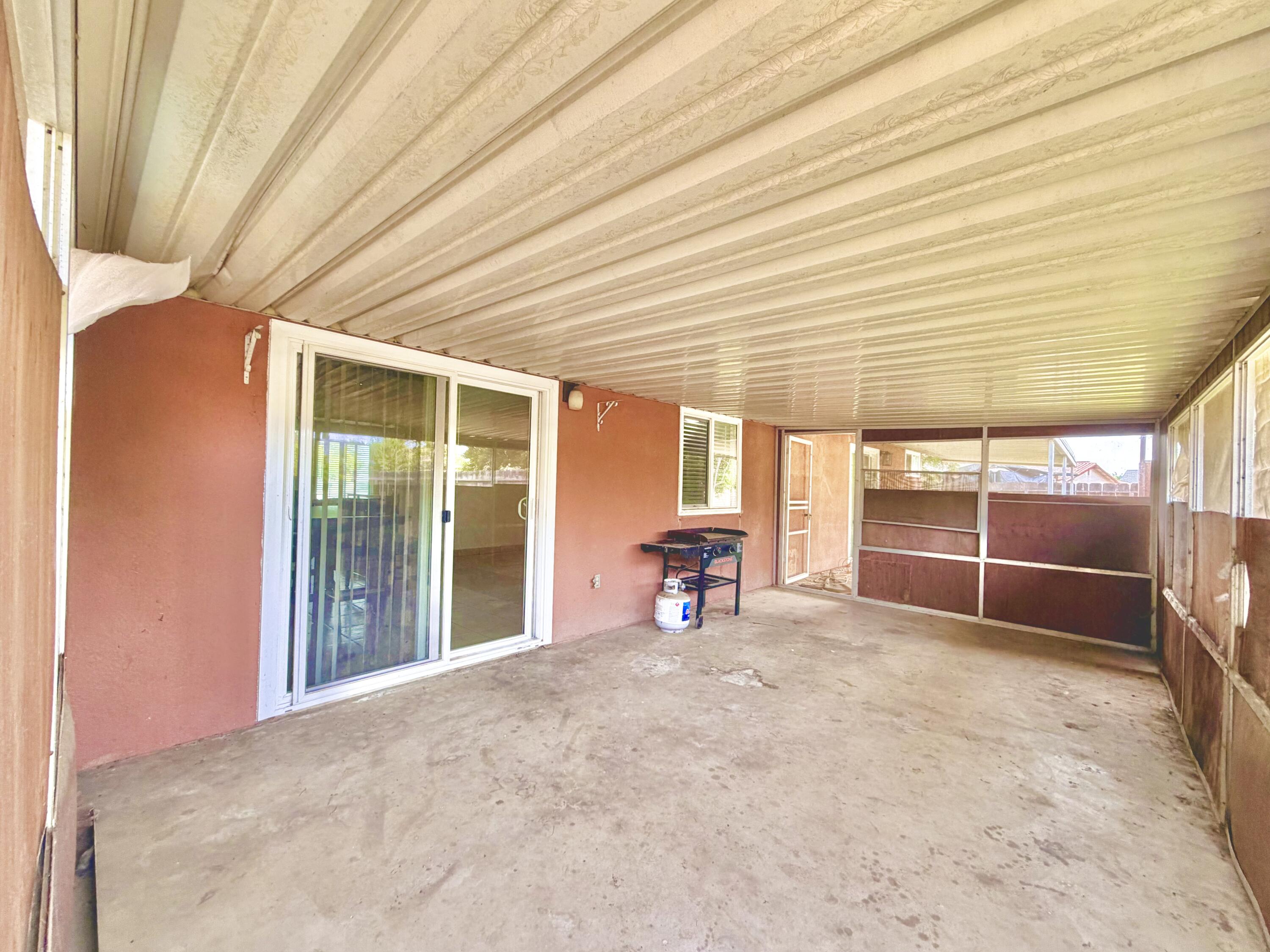 331 S Lotas St, Porterville, CA 93257
