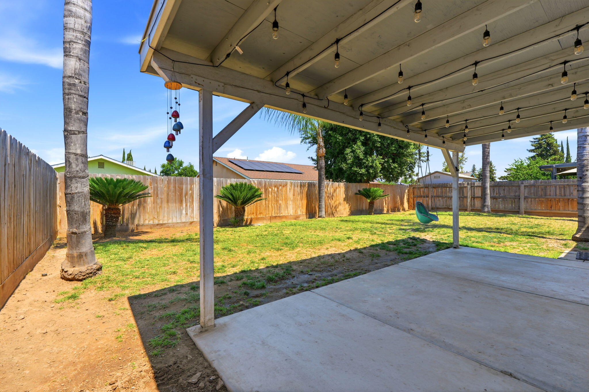 3118 W Loyola Ct, Visalia, CA 93277
