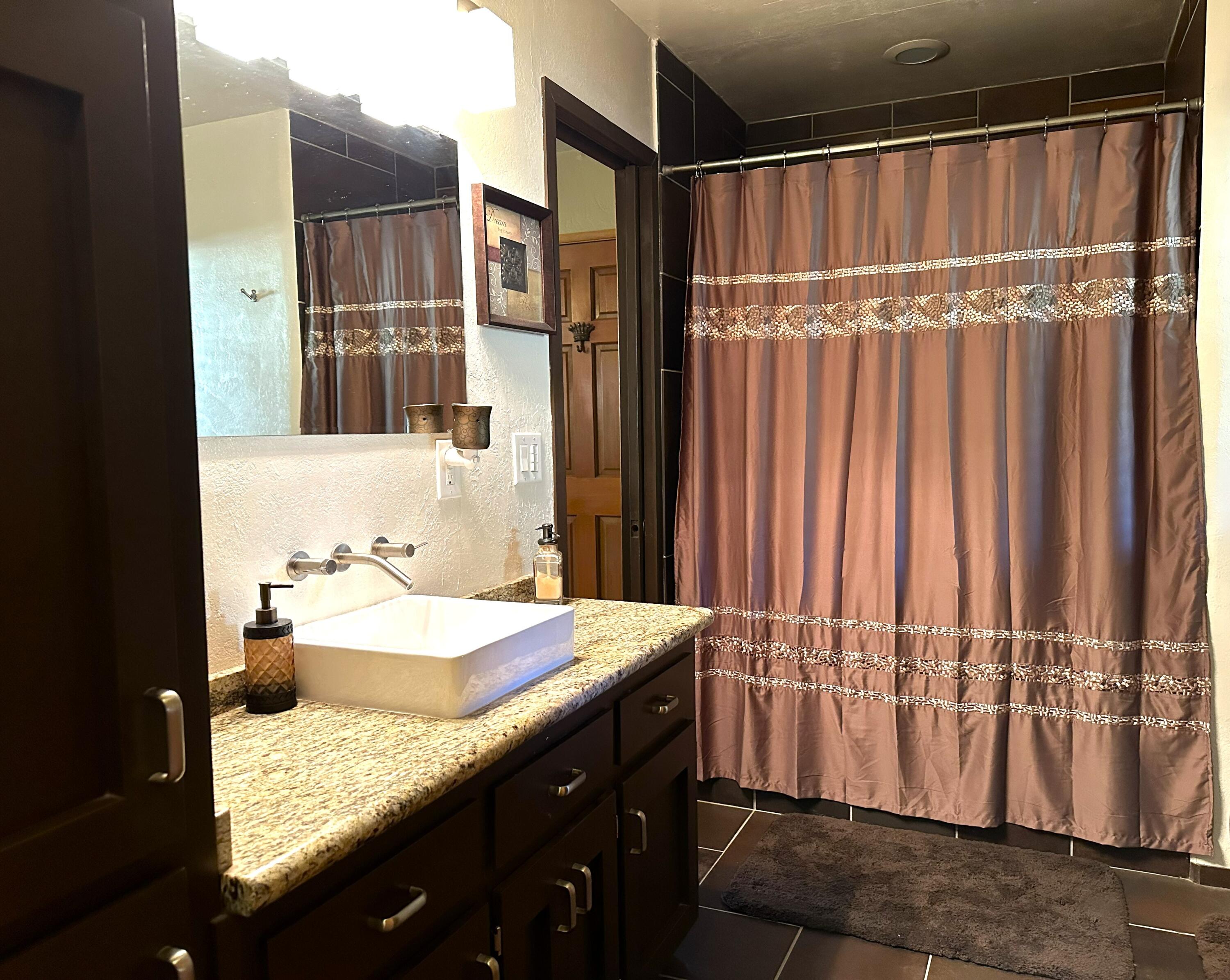 44127 Pine Flat Dr, California Hot Springs, CA 93207