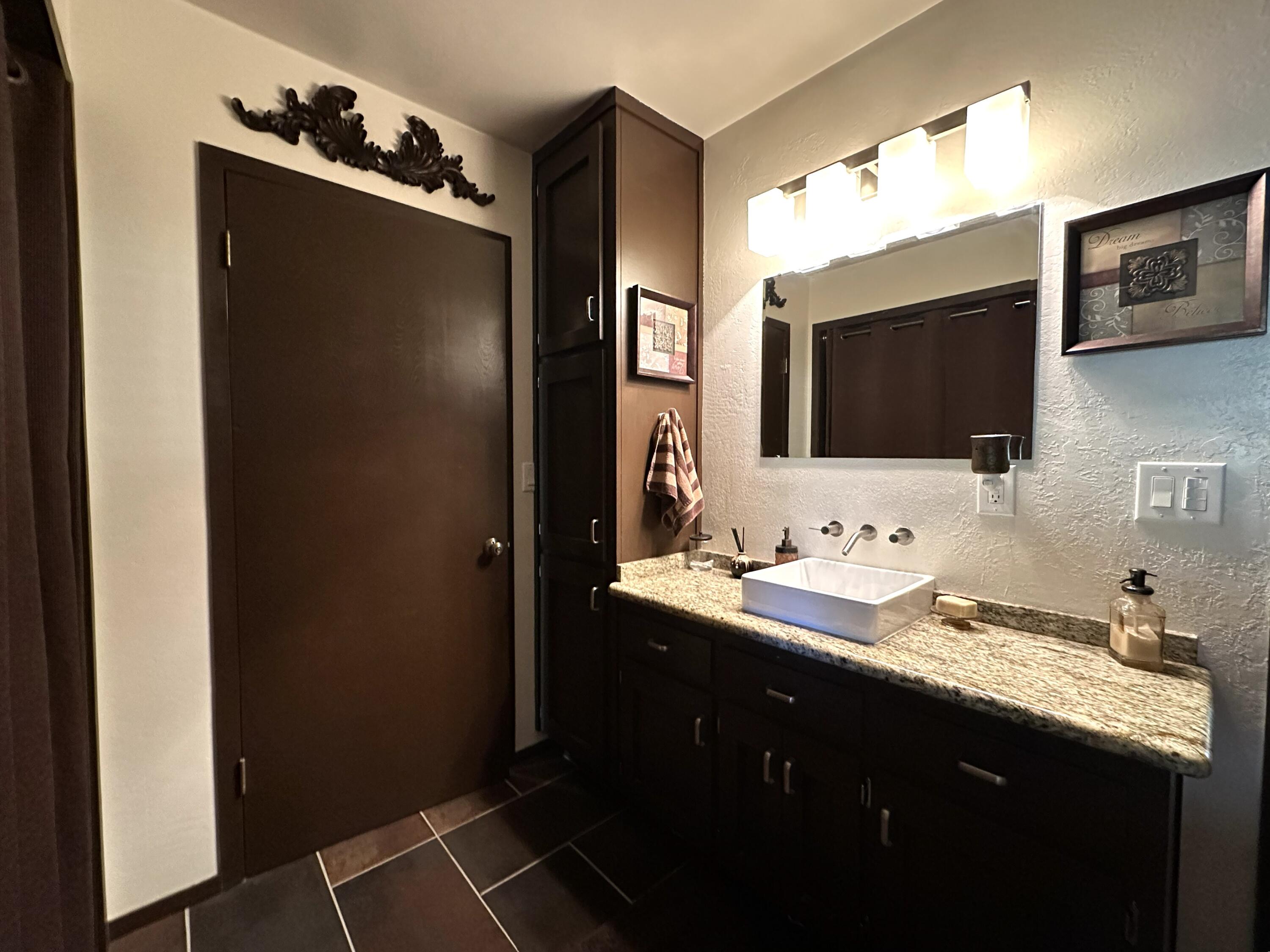 44127 Pine Flat Dr, California Hot Springs, CA 93207