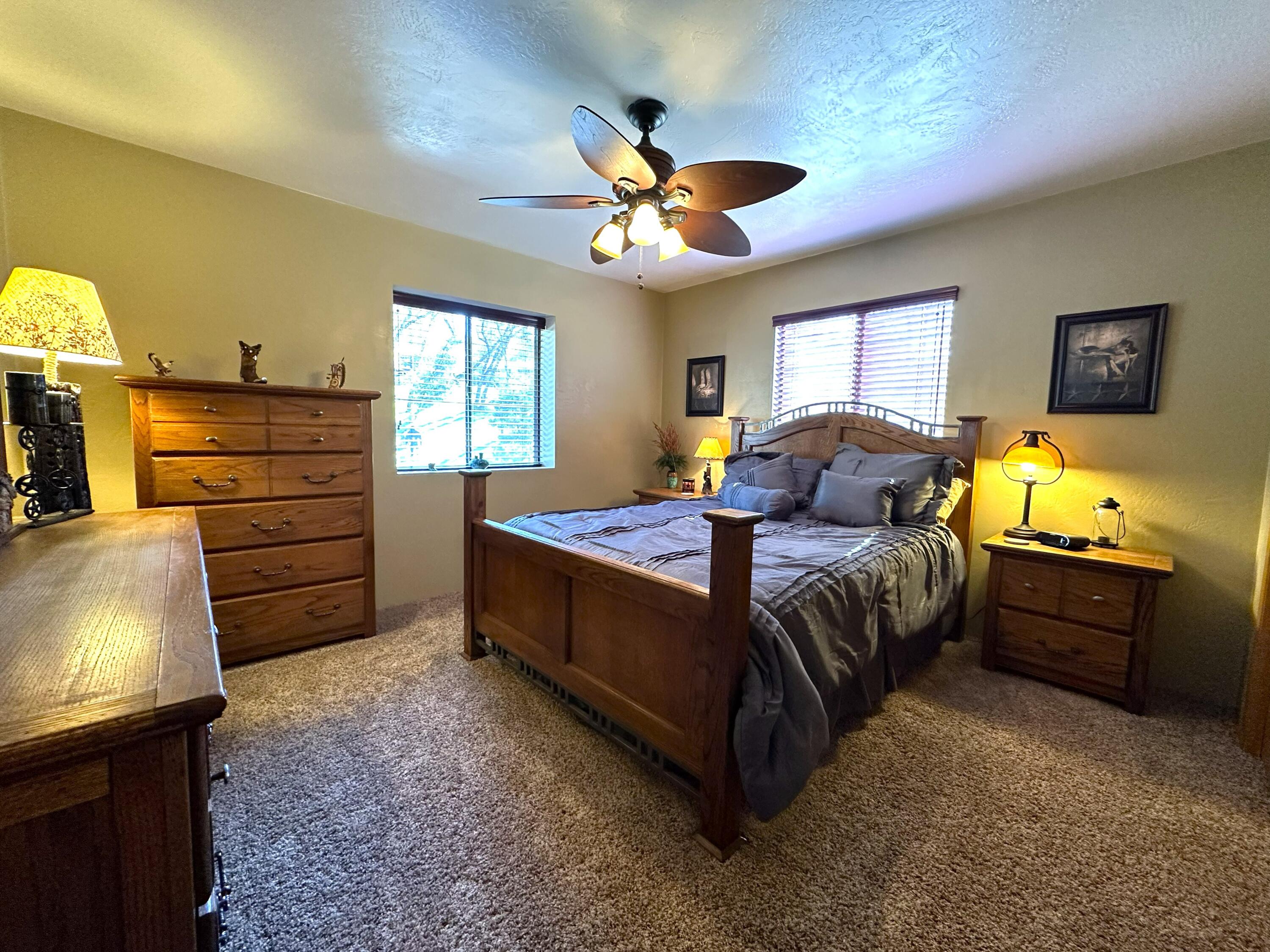 44127 Pine Flat Dr, California Hot Springs, CA 93207