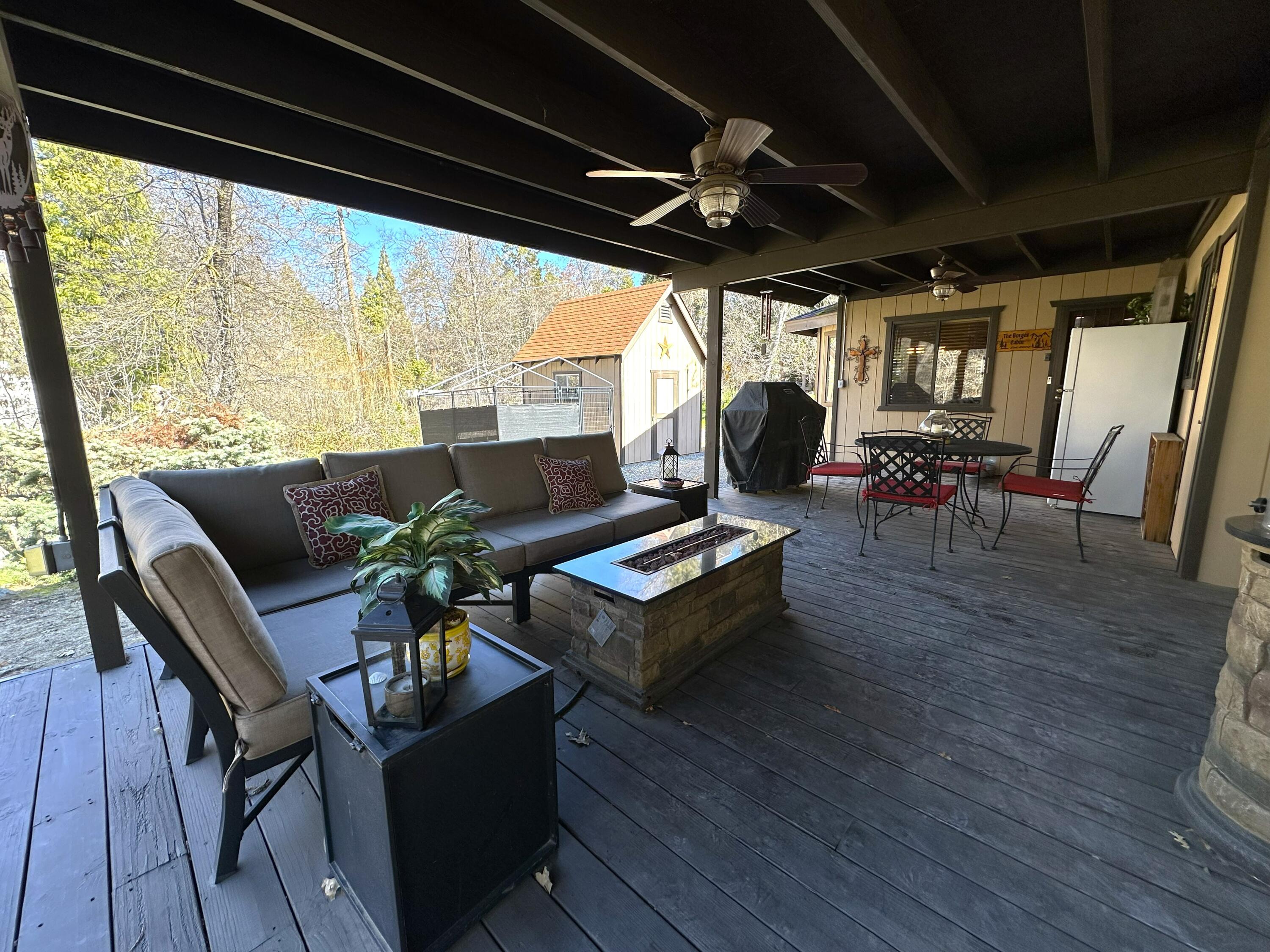 44127 Pine Flat Dr, California Hot Springs, CA 93207