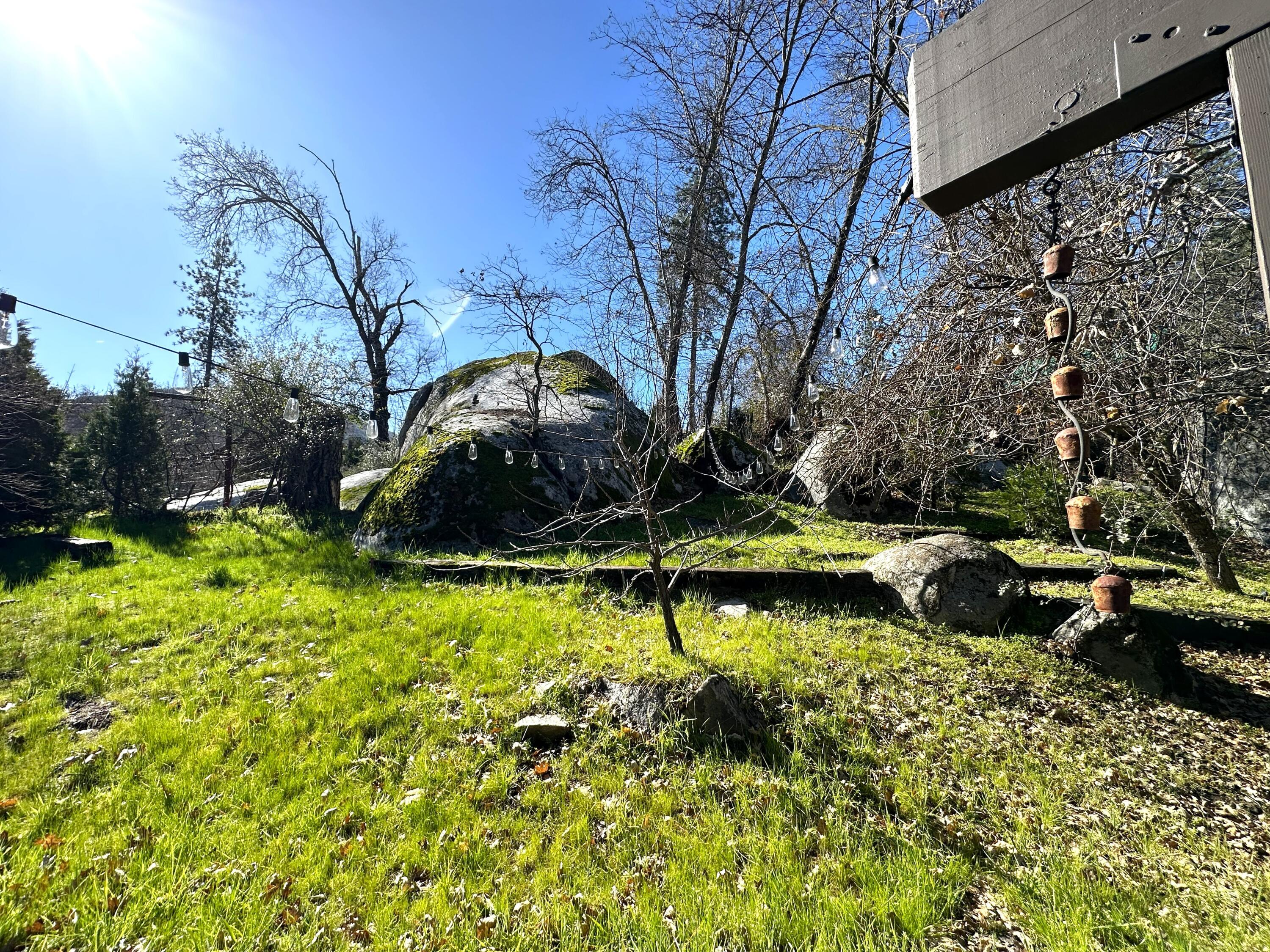 44127 Pine Flat Dr, California Hot Springs, CA 93207