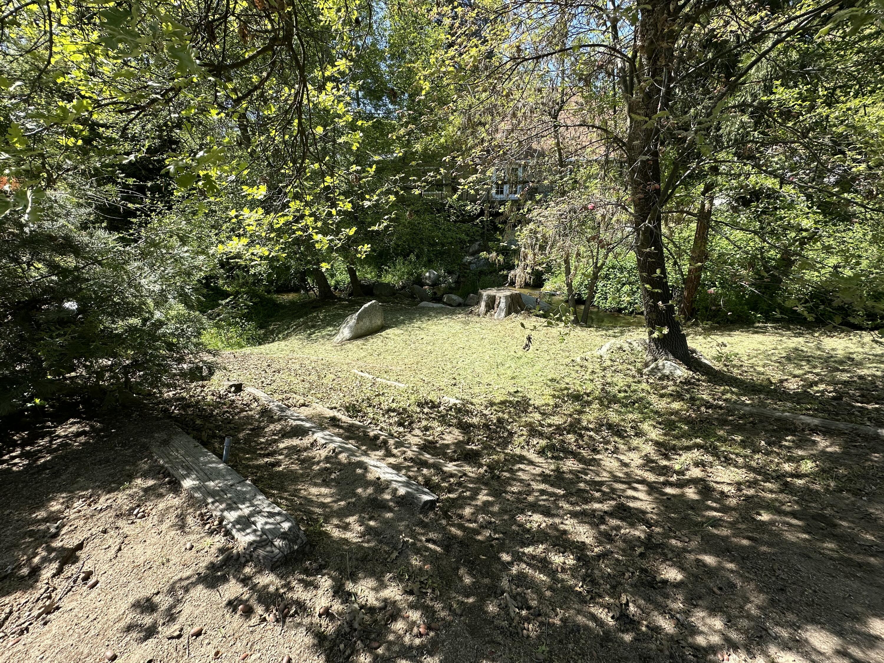 44127 Pine Flat Dr, California Hot Springs, CA 93207