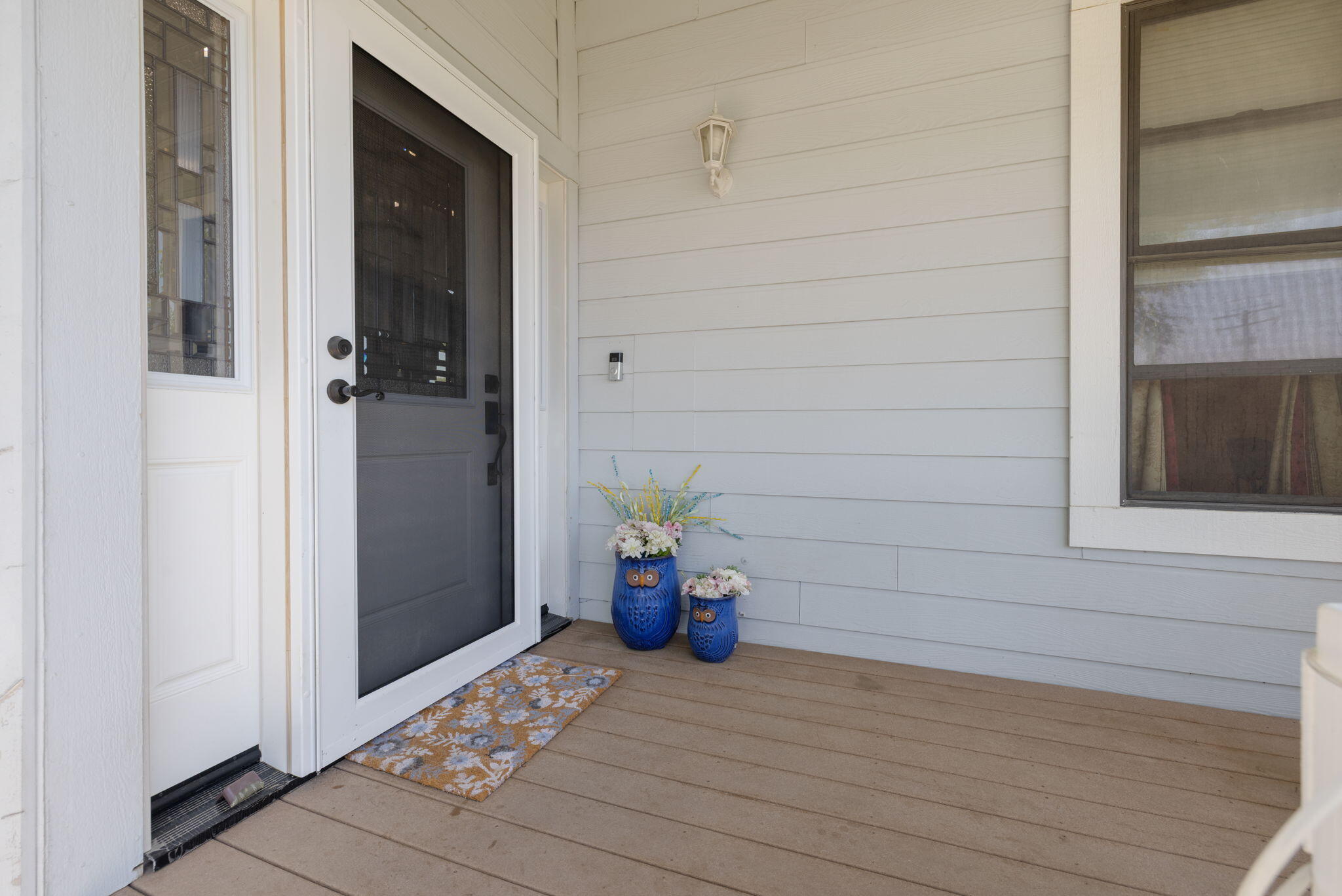 303 N E St, Exeter, CA 93221
