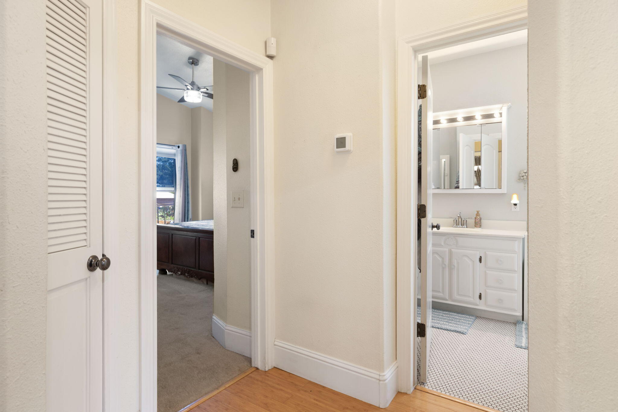 303 N E St, Exeter, CA 93221