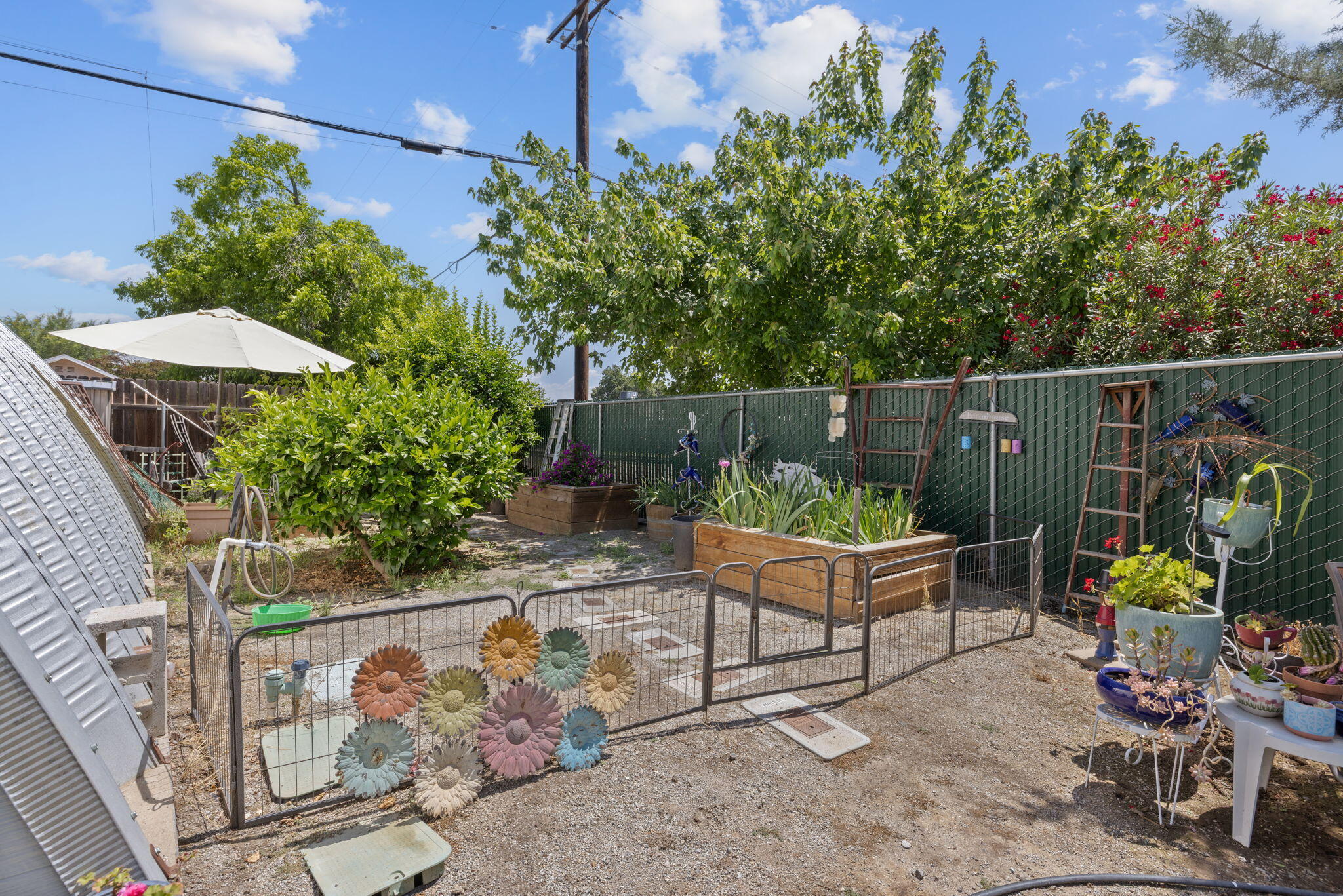 303 N E St, Exeter, CA 93221