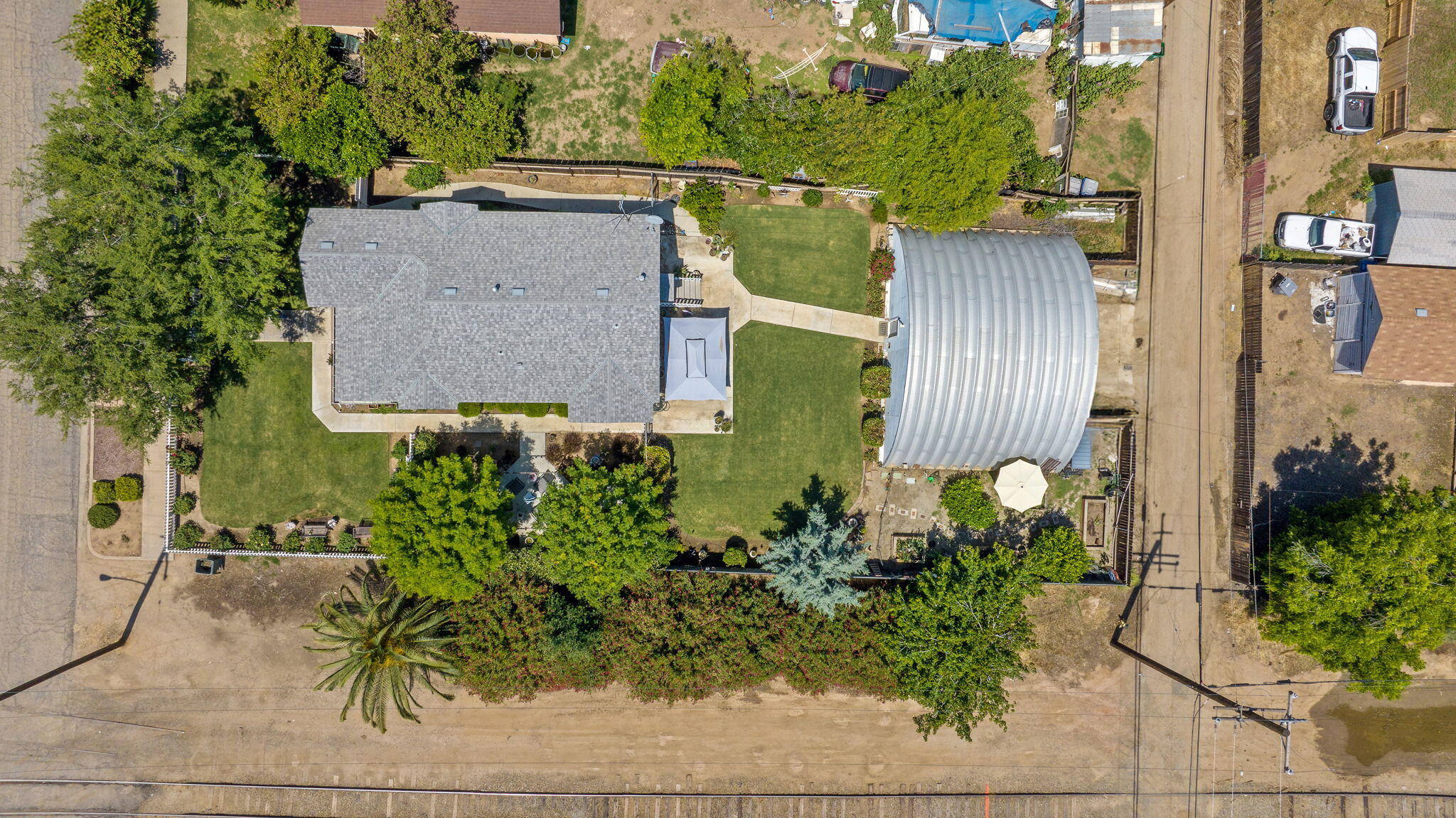 303 N E St, Exeter, CA 93221