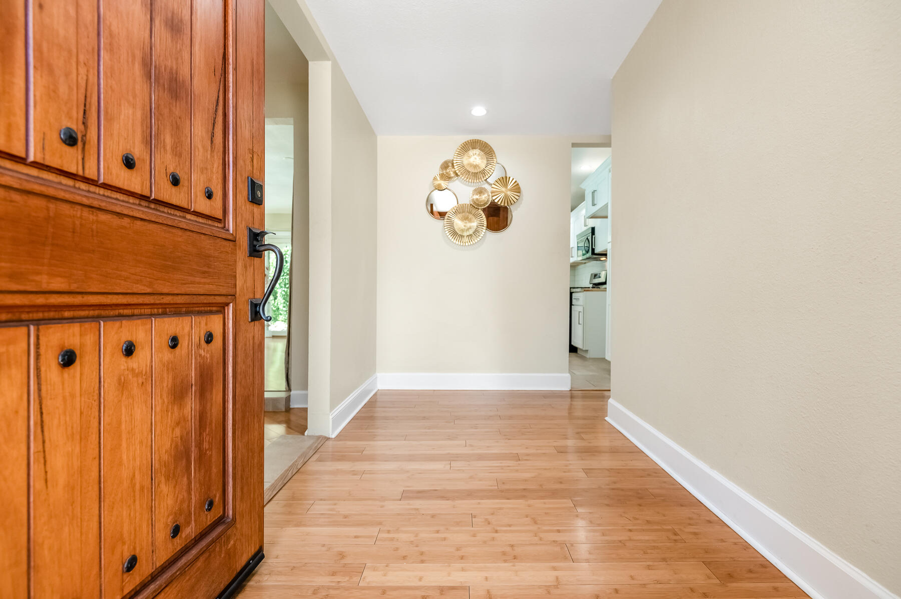 3137 S West St, Visalia, CA 93277
