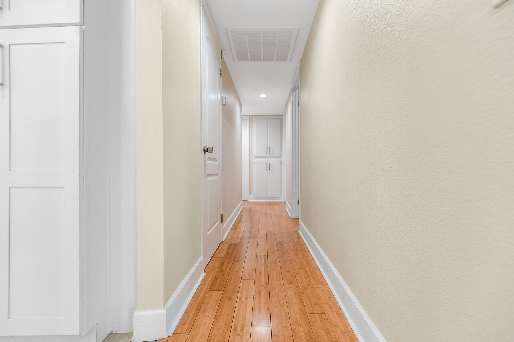 3137 S West St, Visalia, CA 93277