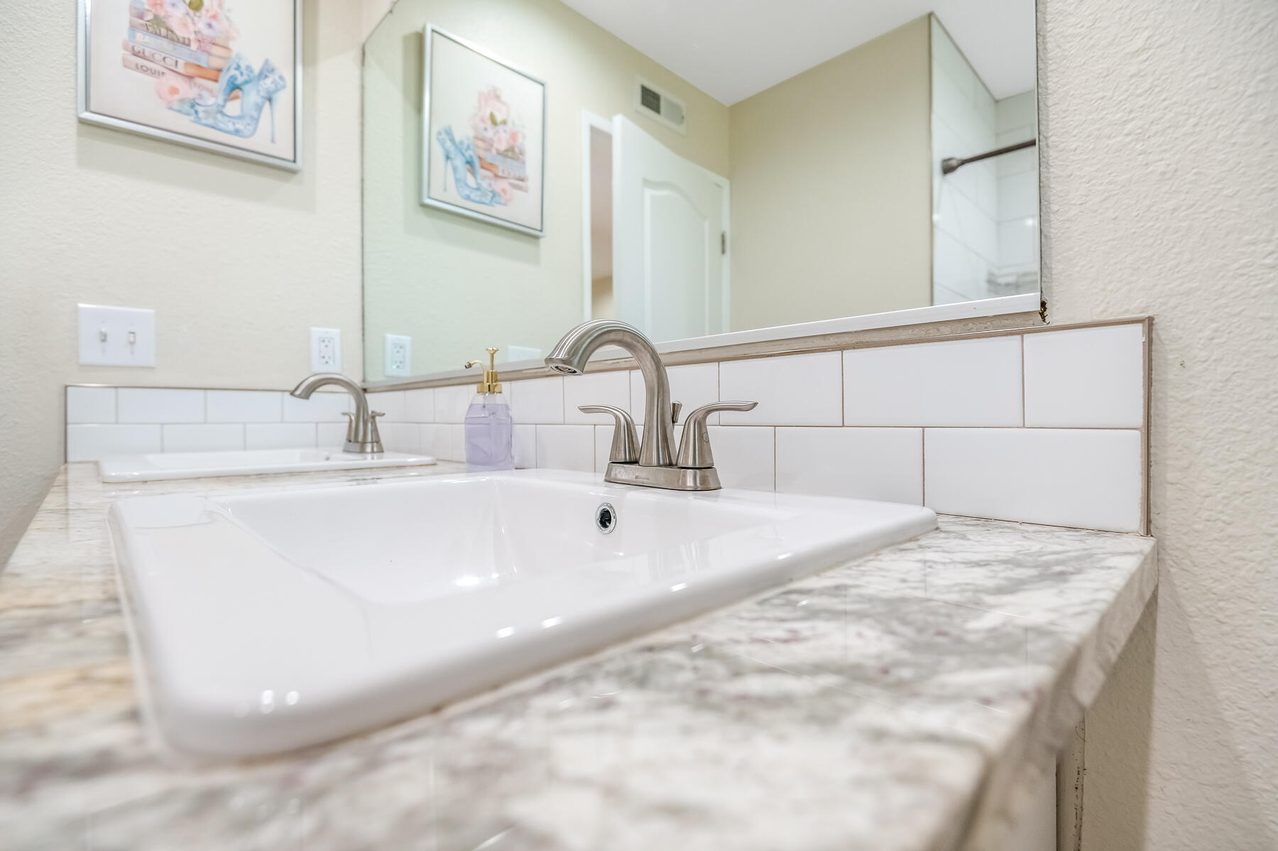 3137 S West St, Visalia, CA 93277