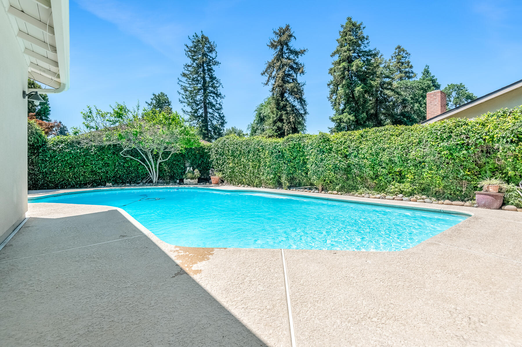3137 S West St, Visalia, CA 93277