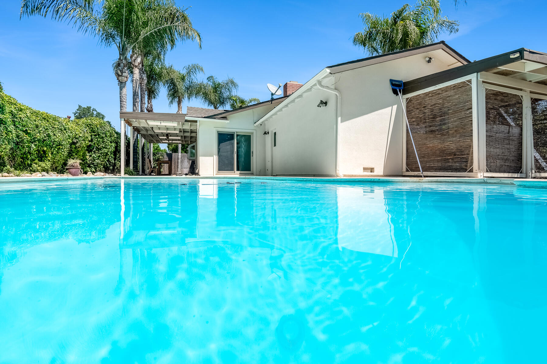 3137 S West St, Visalia, CA 93277