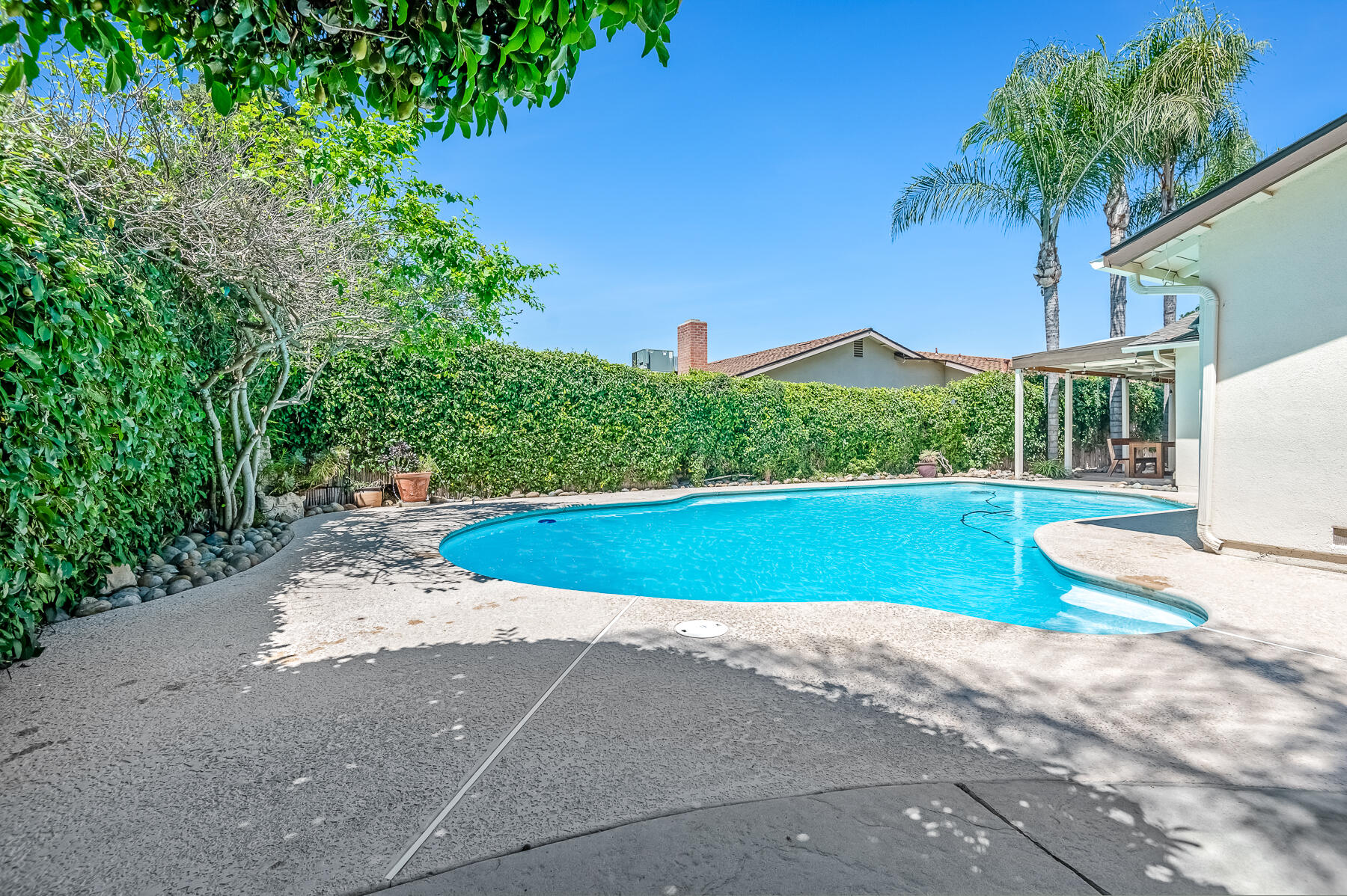 3137 S West St, Visalia, CA 93277