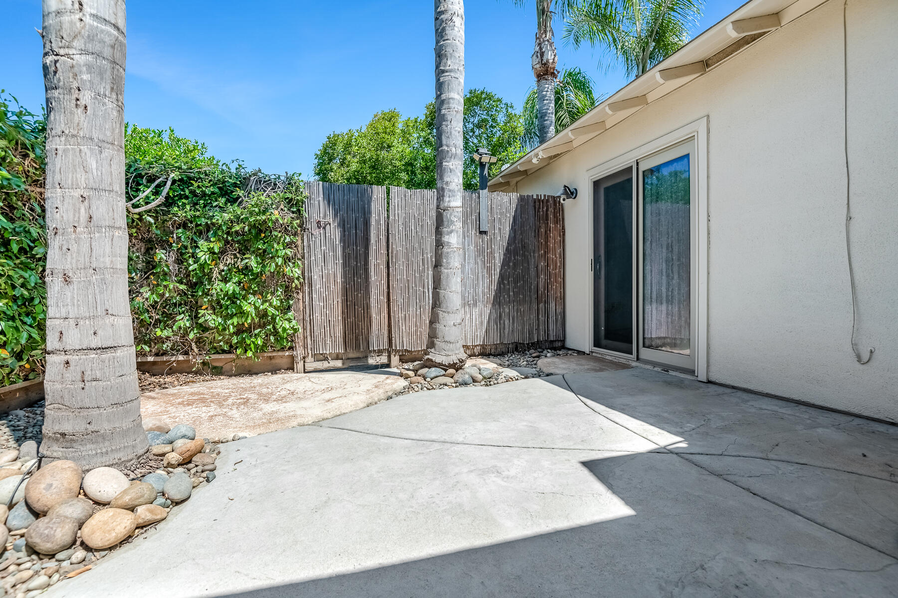 3137 S West St, Visalia, CA 93277