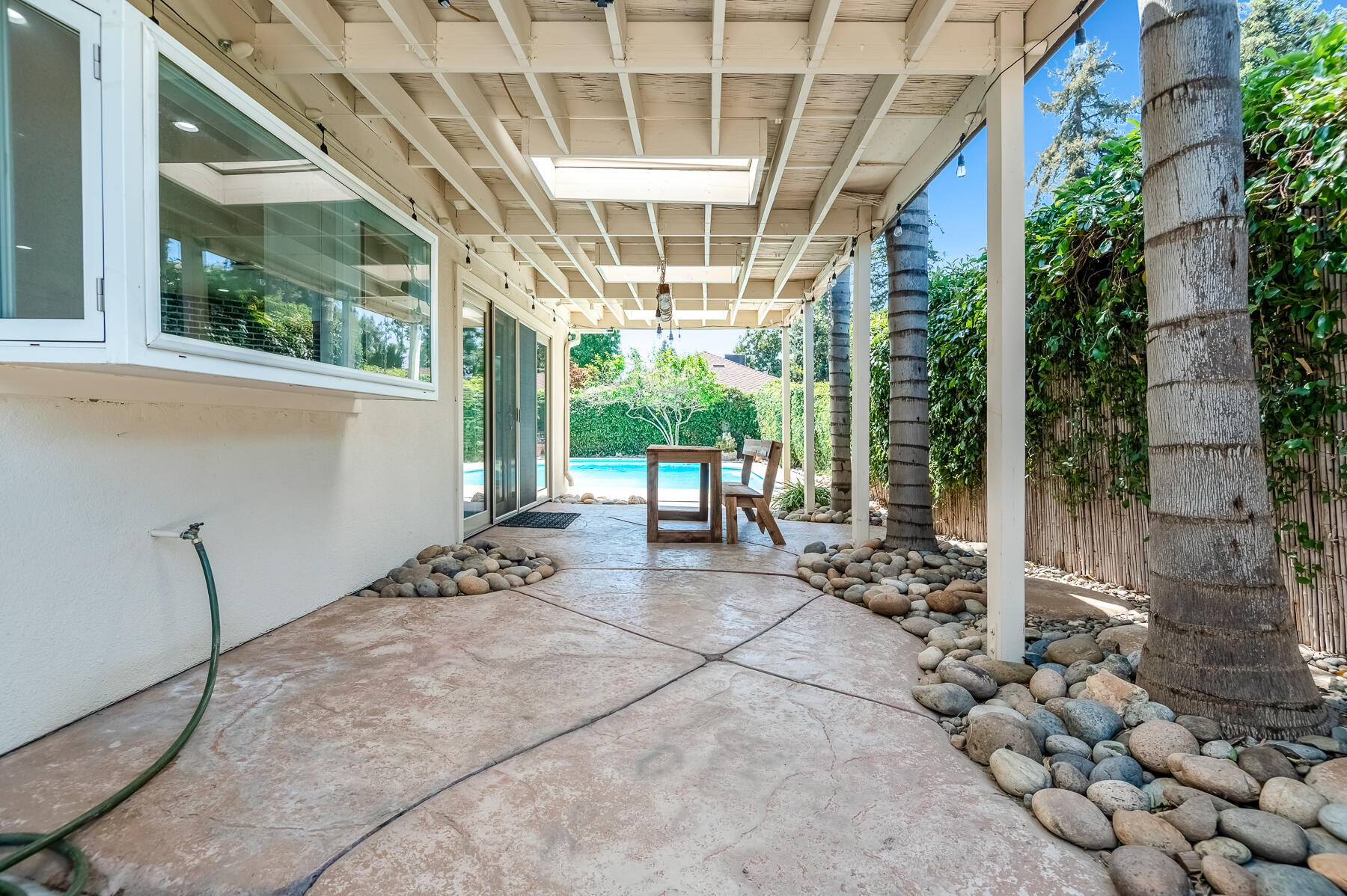 3137 S West St, Visalia, CA 93277