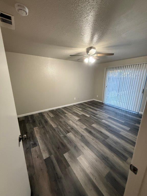 7127 N Antioch Ave, Fresno, CA 93722