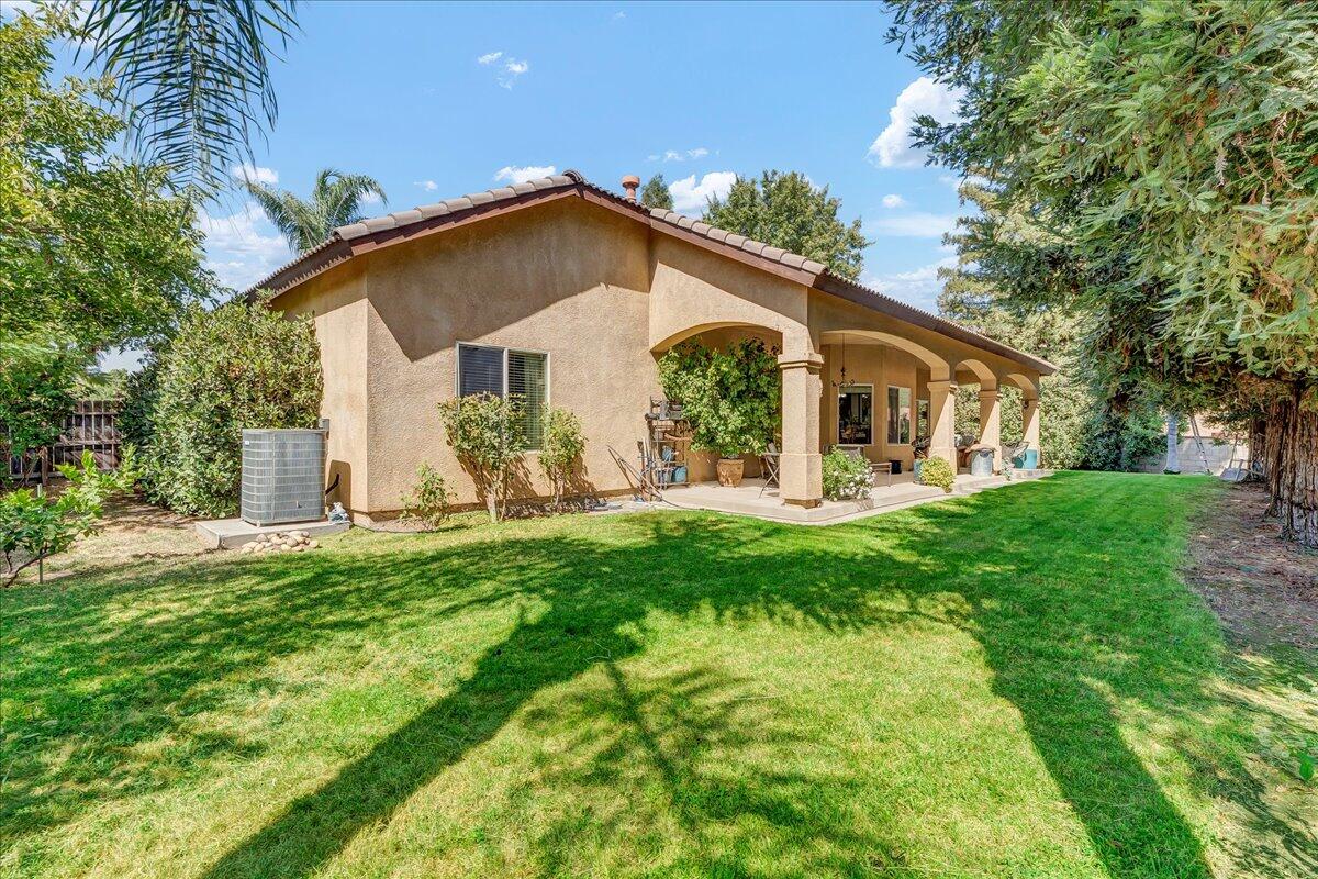 1189 E Fairhaven Ct, Porterville, CA 93257