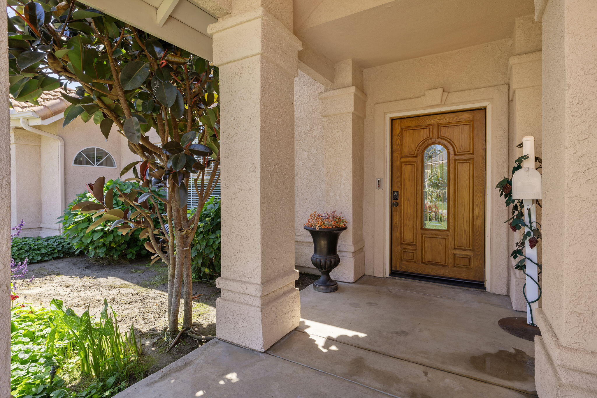 5941 W Cutler Ct, Visalia, CA 93277