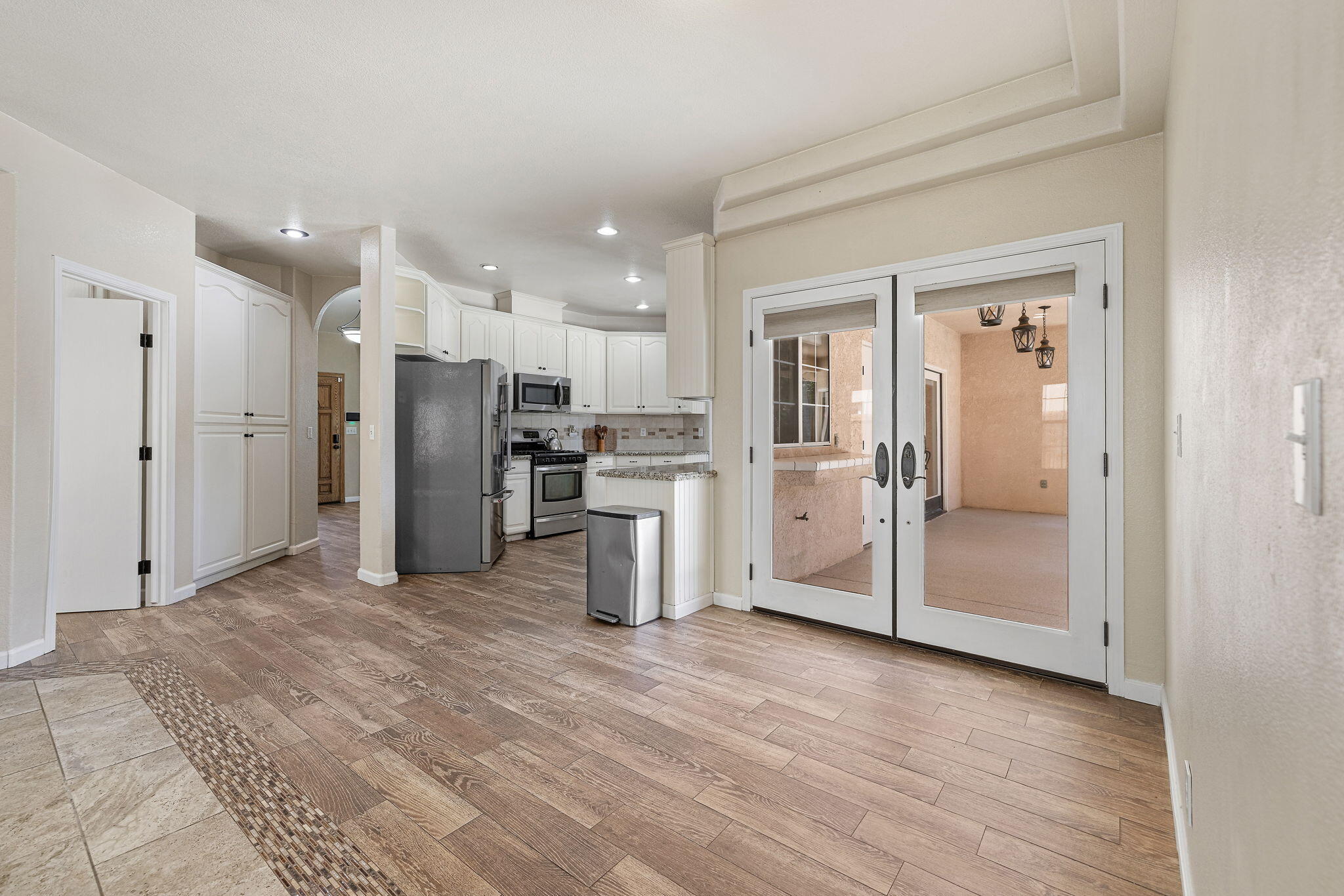 5941 W Cutler Ct, Visalia, CA 93277