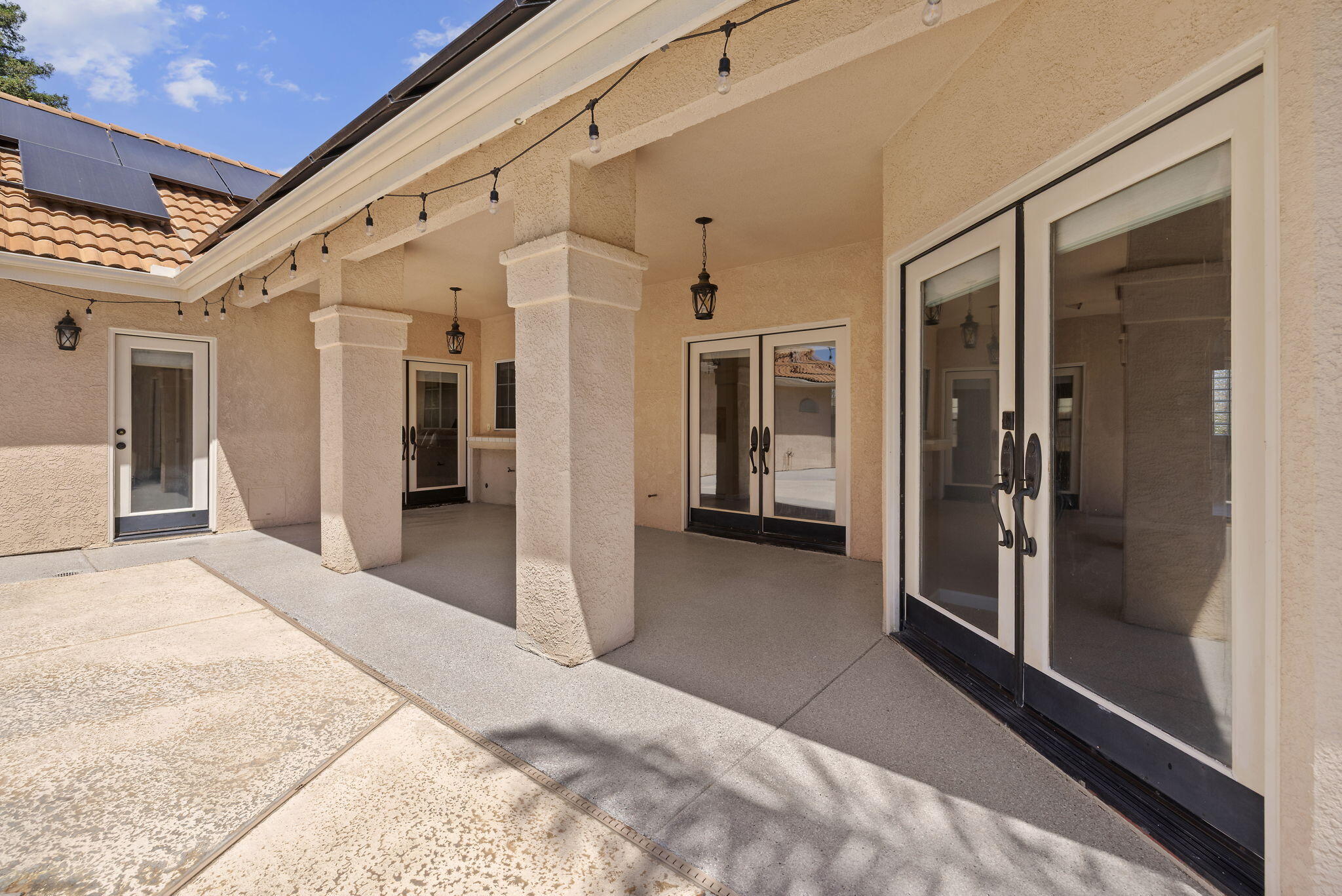 5941 W Cutler Ct, Visalia, CA 93277