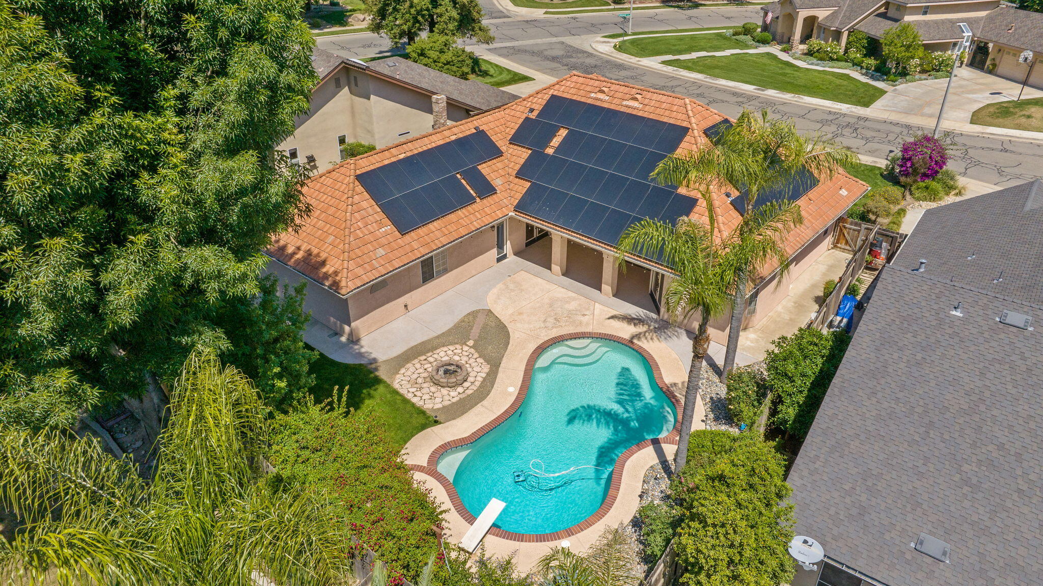 5941 W Cutler Ct, Visalia, CA 93277