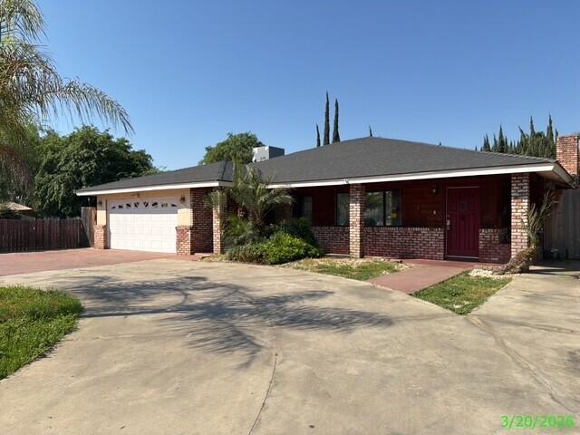 511 N Chinowth St, Visalia, CA 93291