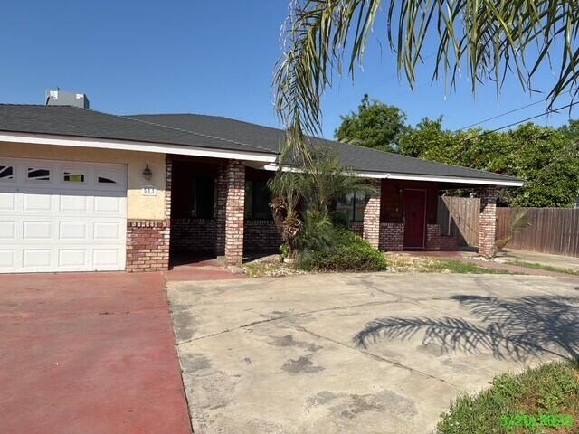 511 N Chinowth St, Visalia, CA 93291