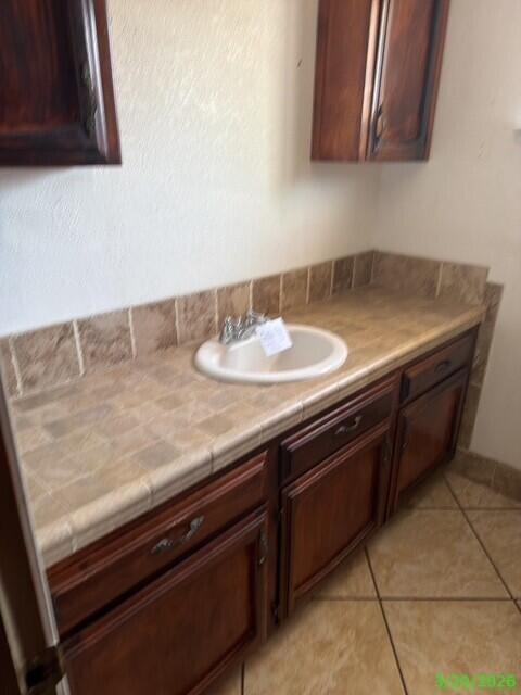 511 N Chinowth St, Visalia, CA 93291