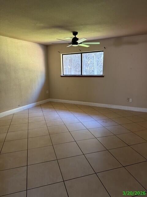 511 N Chinowth St, Visalia, CA 93291