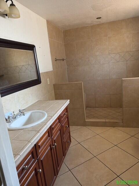 511 N Chinowth St, Visalia, CA 93291