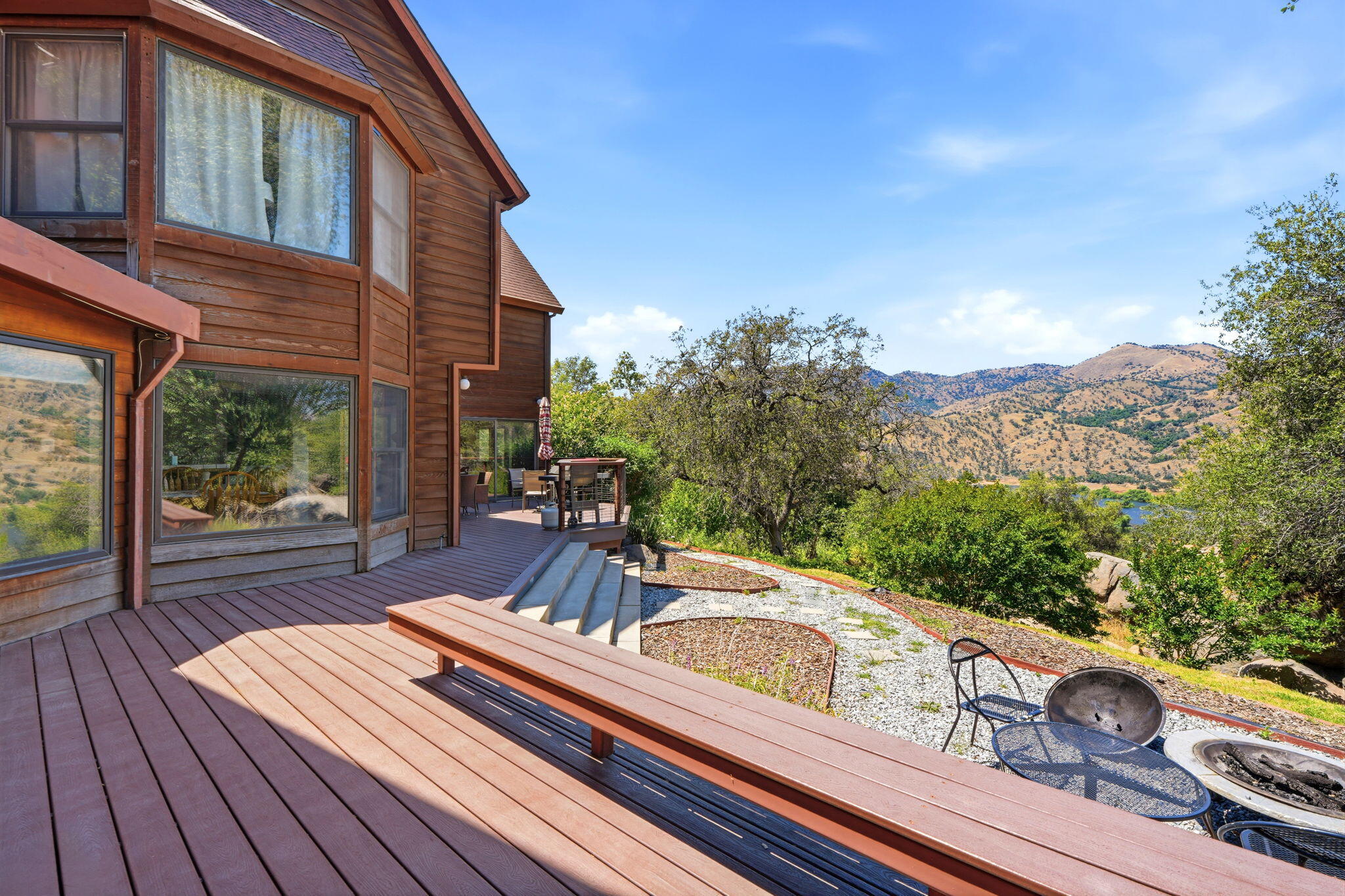 39951 B Pierce Dr, Three Rivers, CA 93271