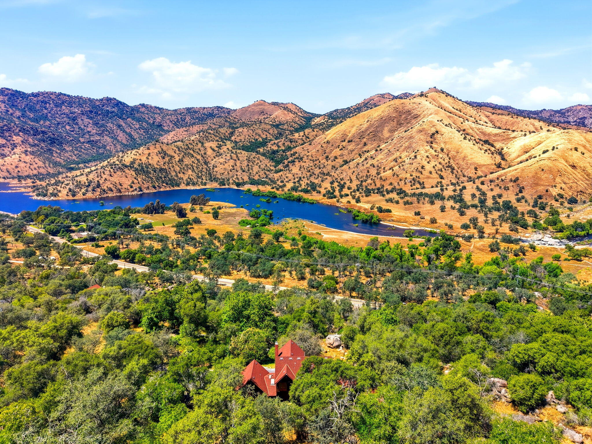 39951 B Pierce Dr, Three Rivers, CA 93271