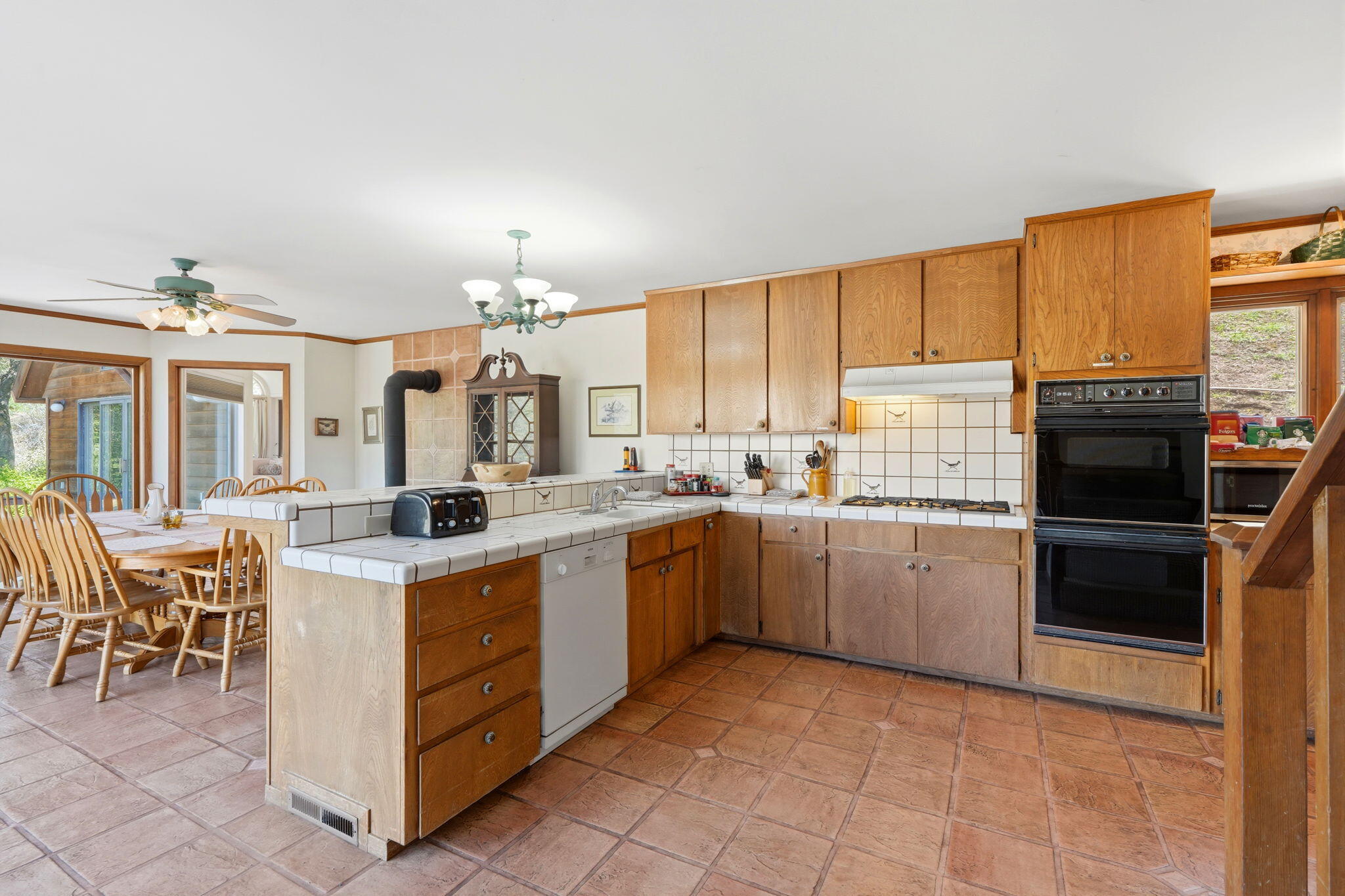 39951 B Pierce Dr, Three Rivers, CA 93271