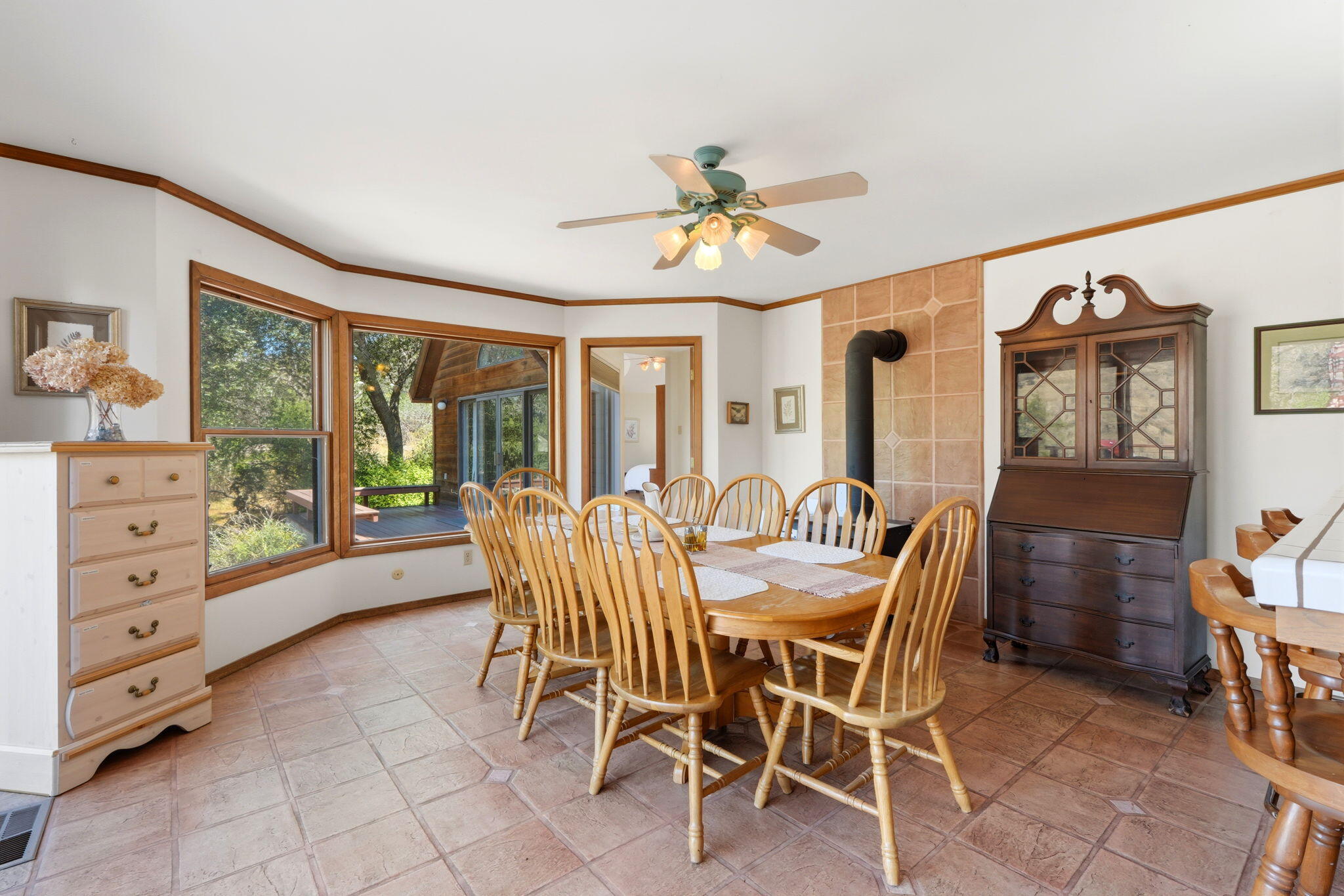 39951 B Pierce Dr, Three Rivers, CA 93271