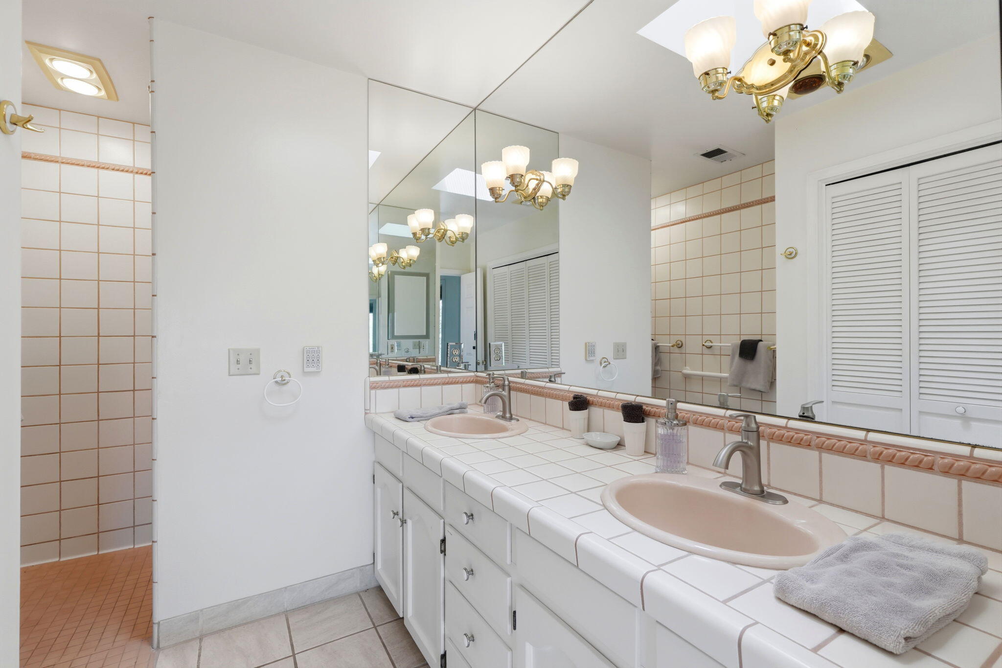 39951 B Pierce Dr, Three Rivers, CA 93271