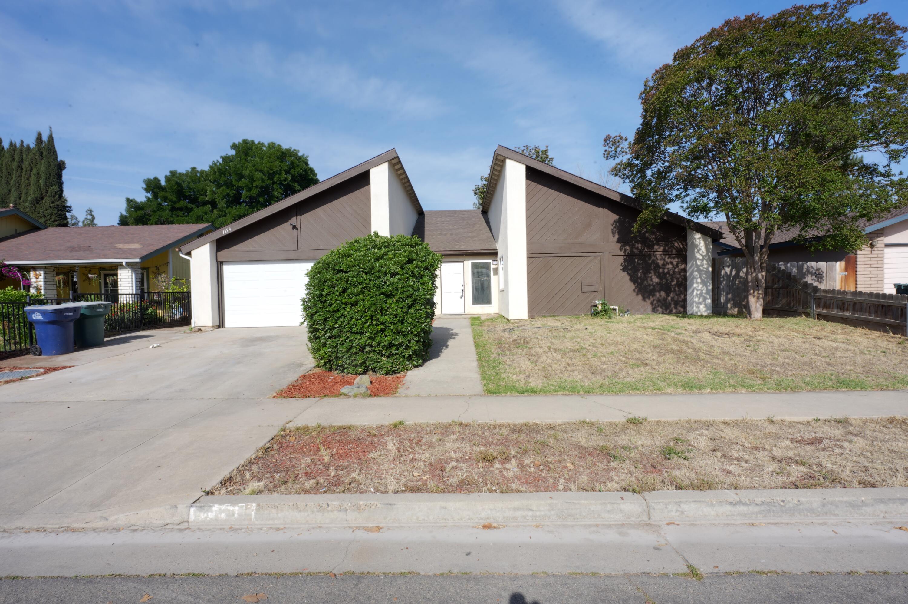 1159 Jamestown, Tulare, CA 93274