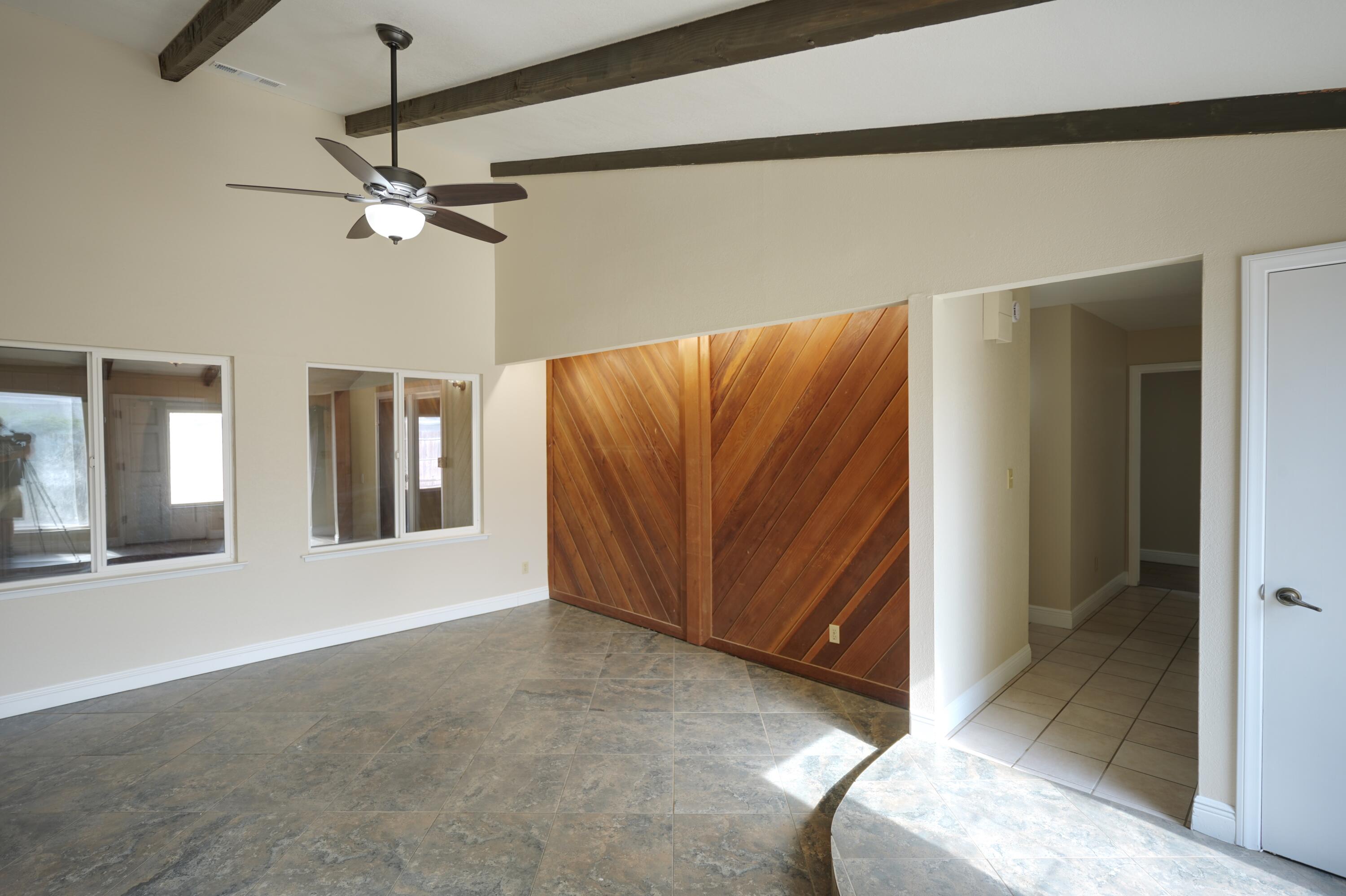 1159 Jamestown, Tulare, CA 93274
