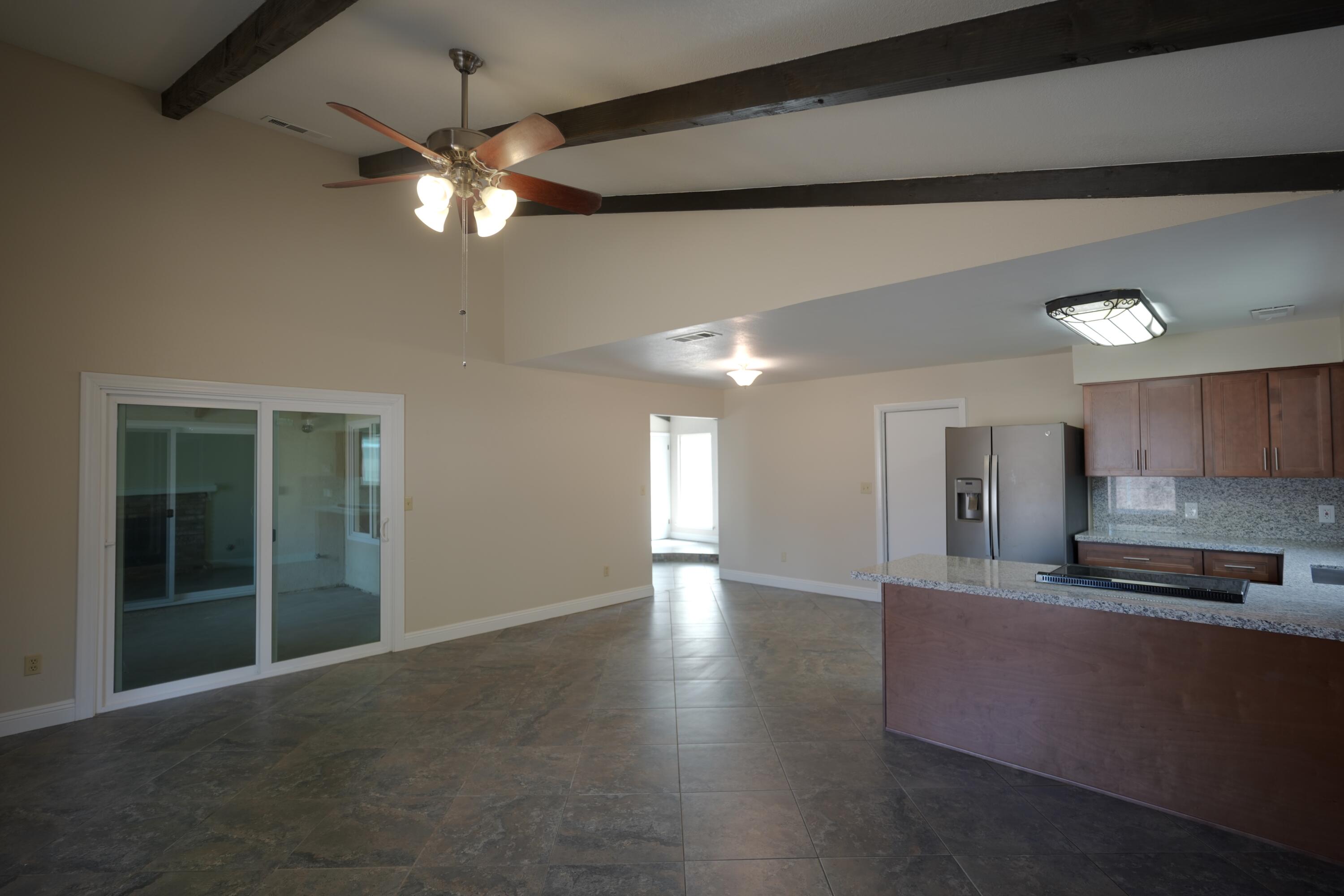 1159 Jamestown, Tulare, CA 93274