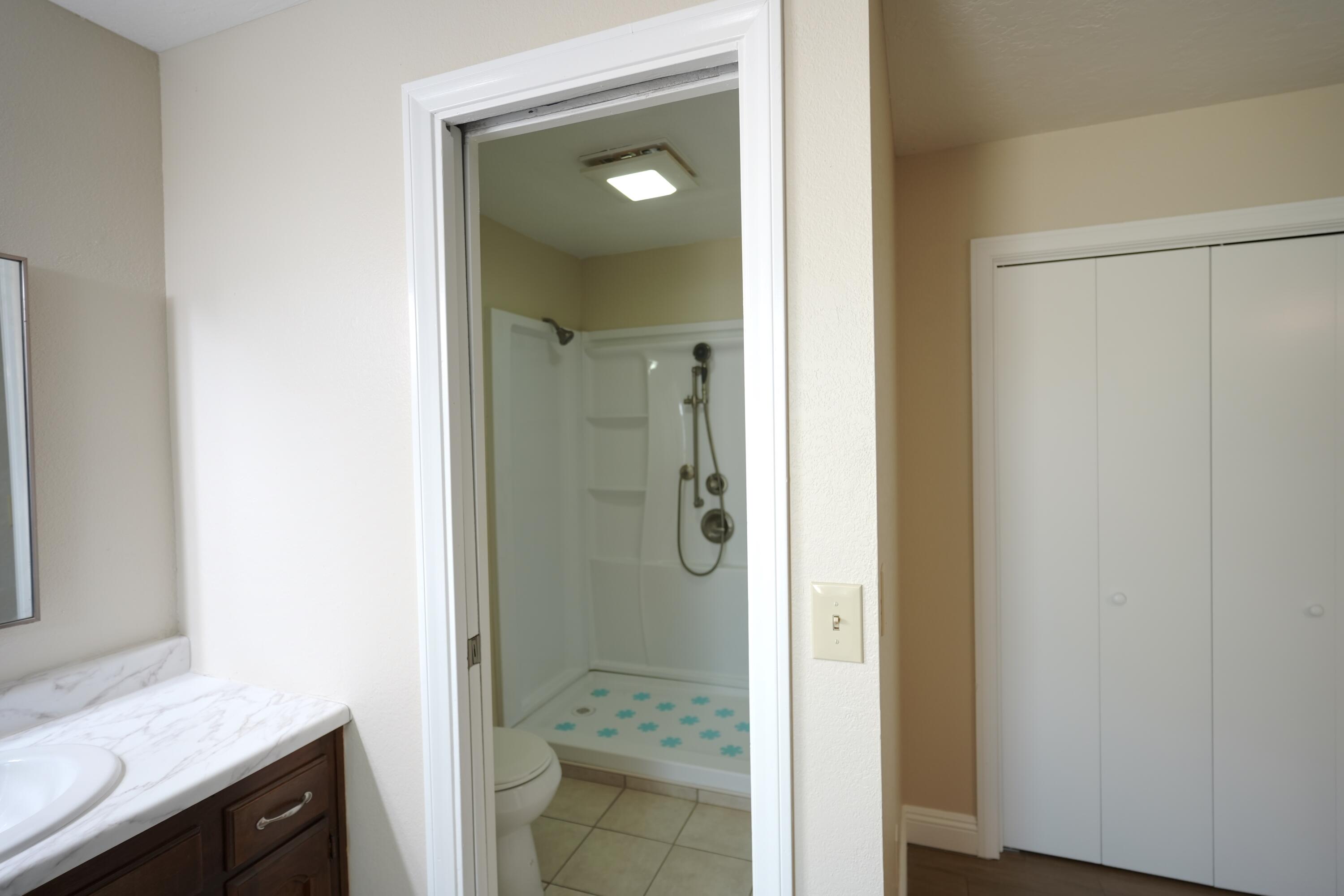 1159 Jamestown, Tulare, CA 93274