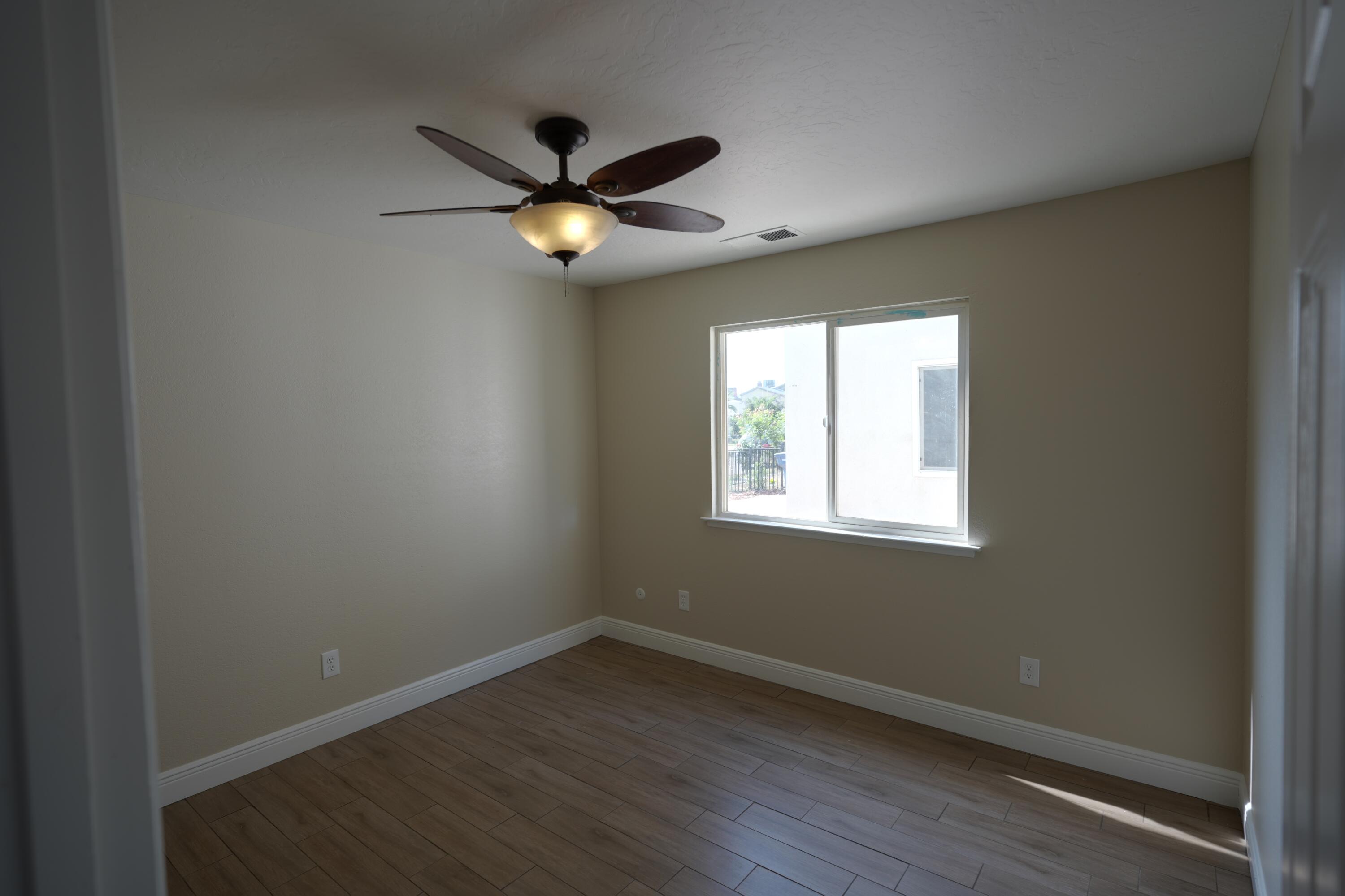 1159 Jamestown, Tulare, CA 93274