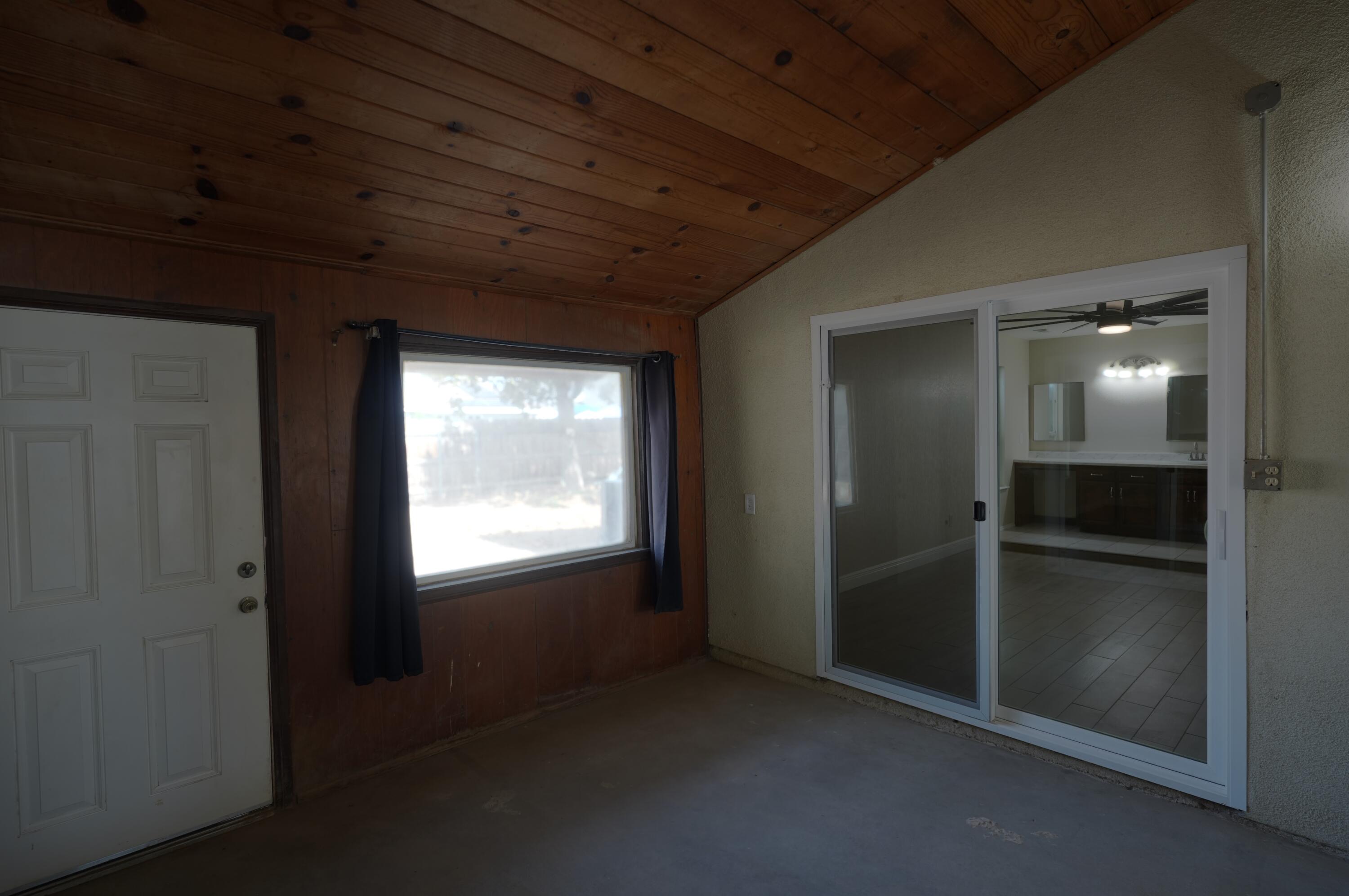 1159 Jamestown, Tulare, CA 93274
