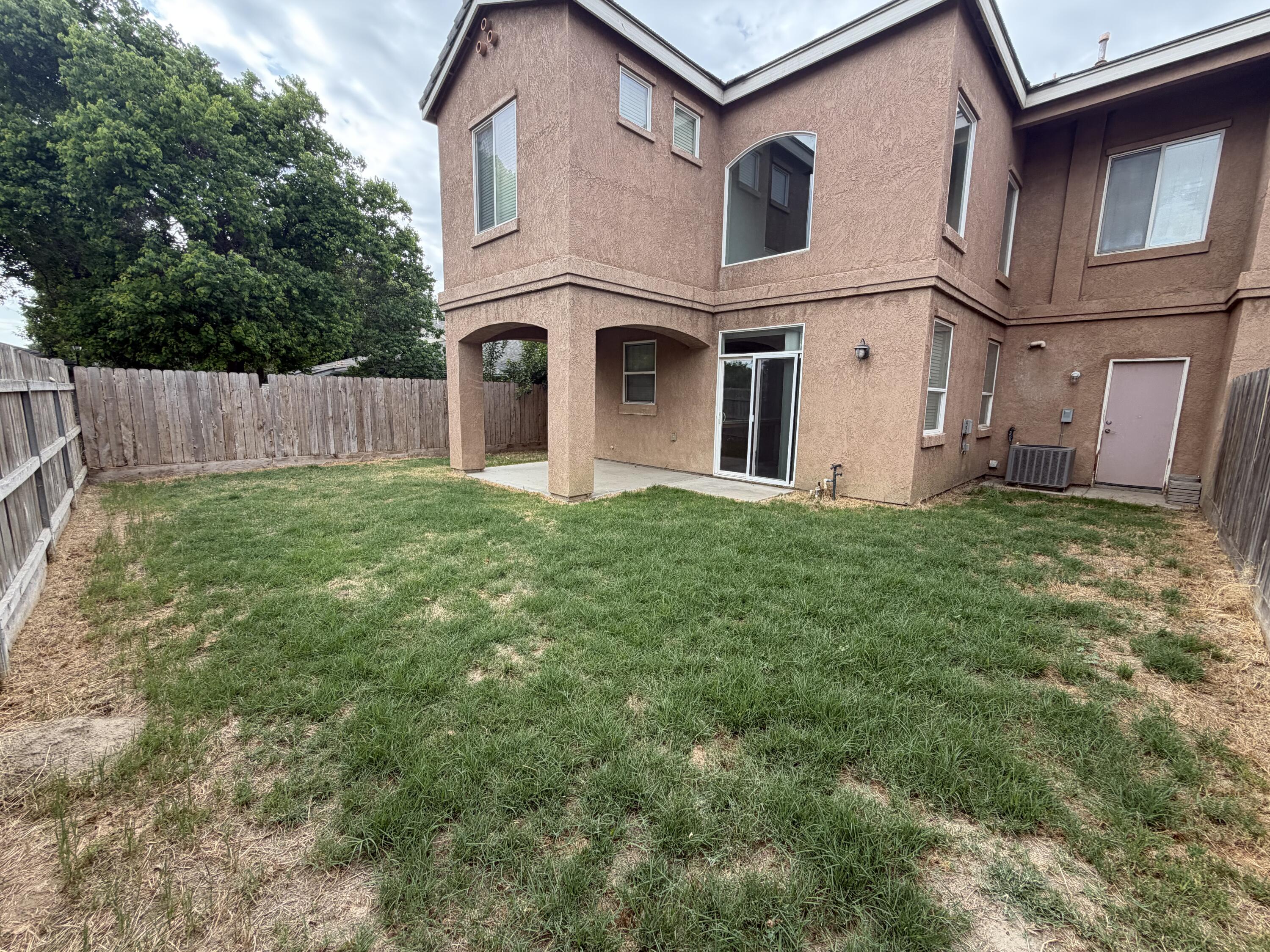 1155 Goble Ct, Tulare, CA 93274
