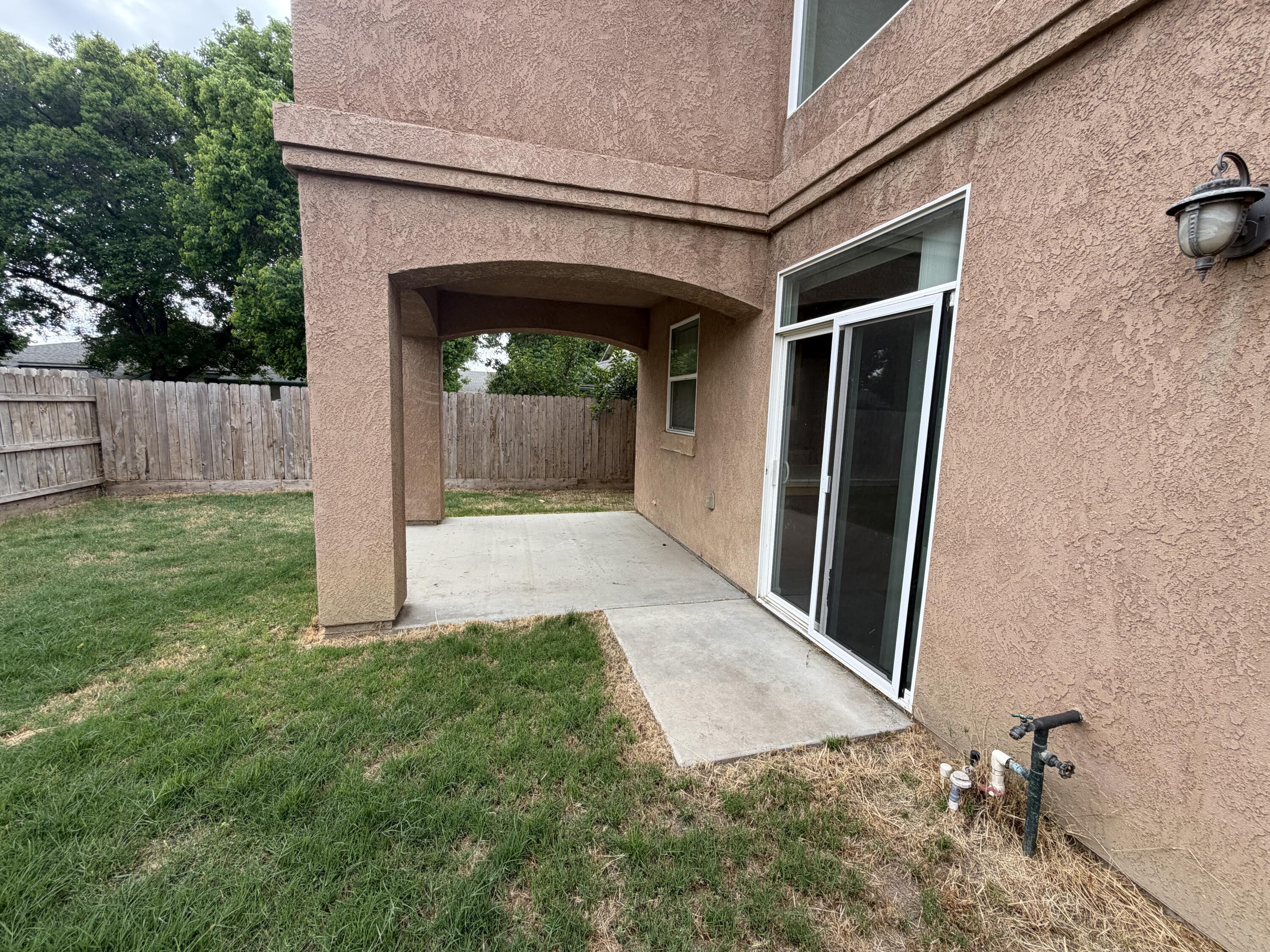 1155 Goble Ct, Tulare, CA 93274